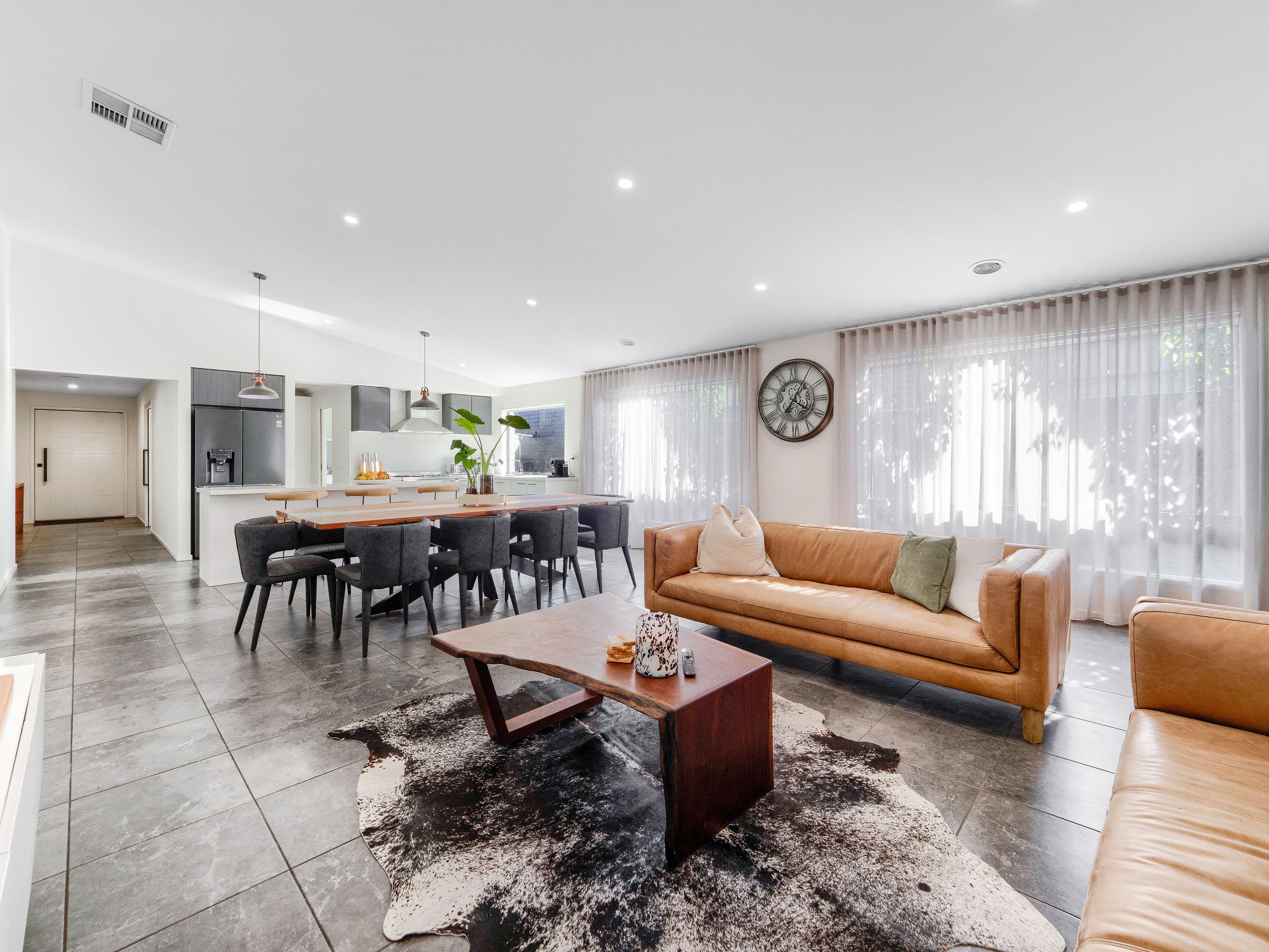 Spacious 4-Bedroom Family Home in Botanic Ridge