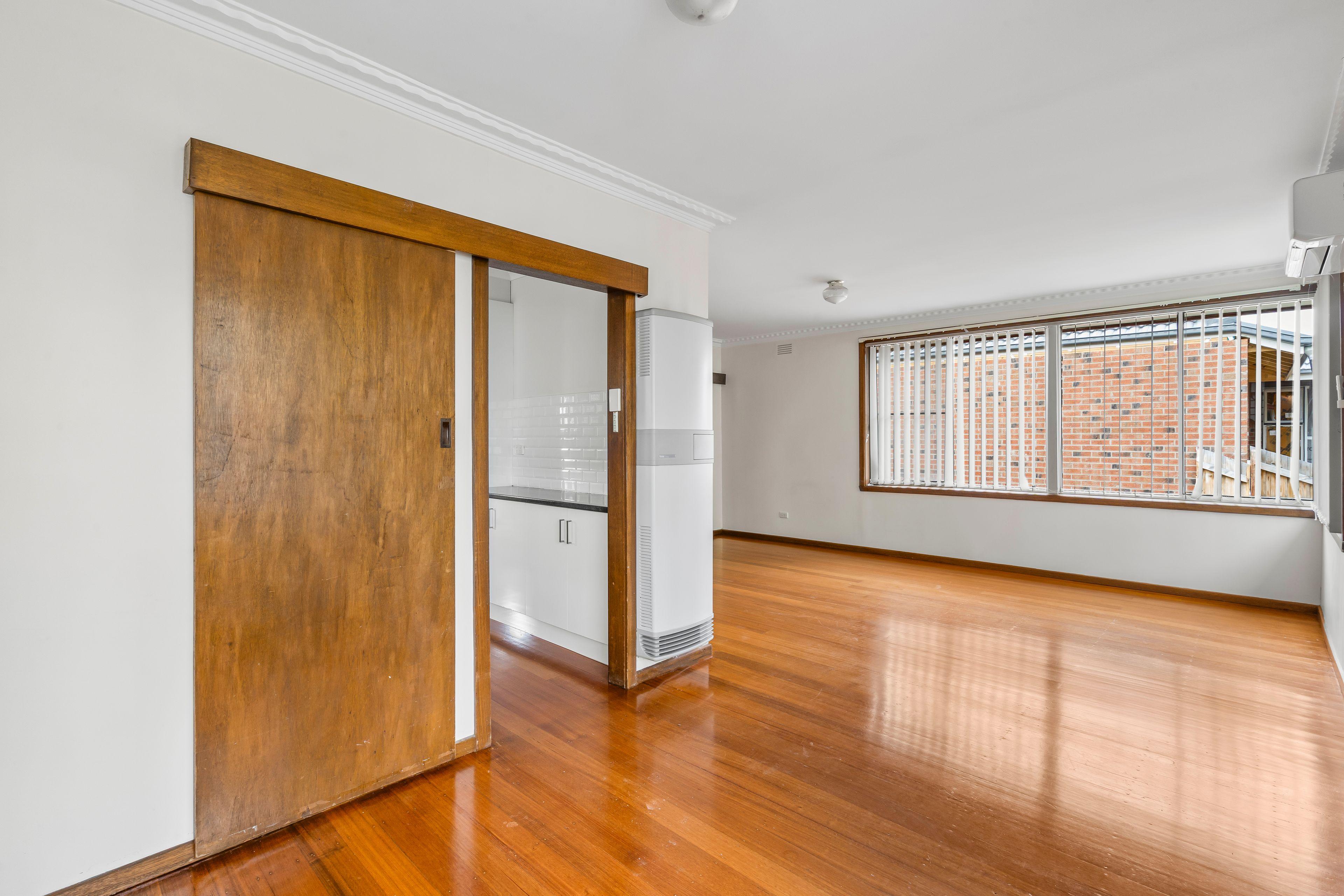 SPACIOUS HOME, SUPERB LOCATION in West Footscray