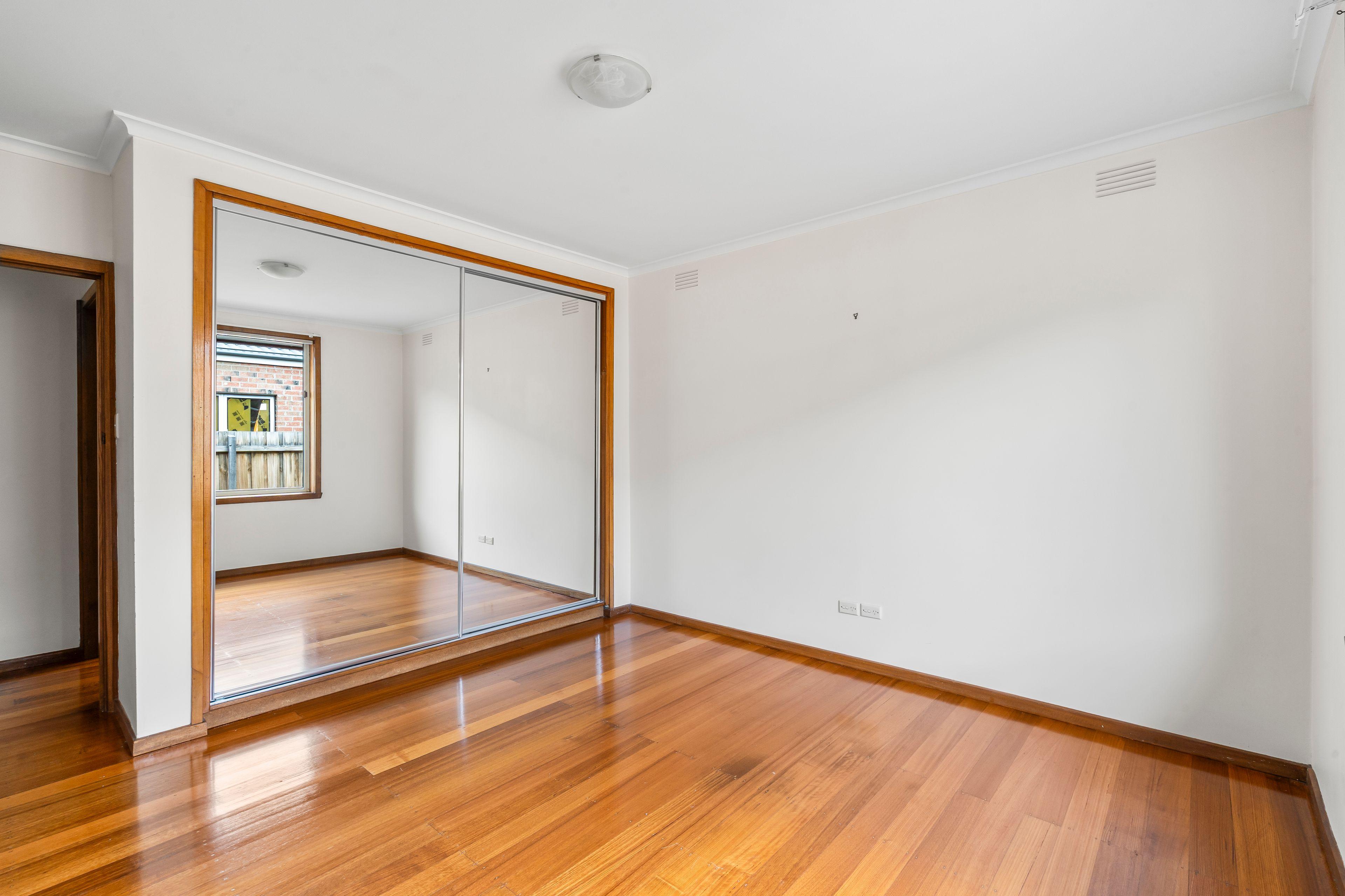 SPACIOUS HOME, SUPERB LOCATION in West Footscray