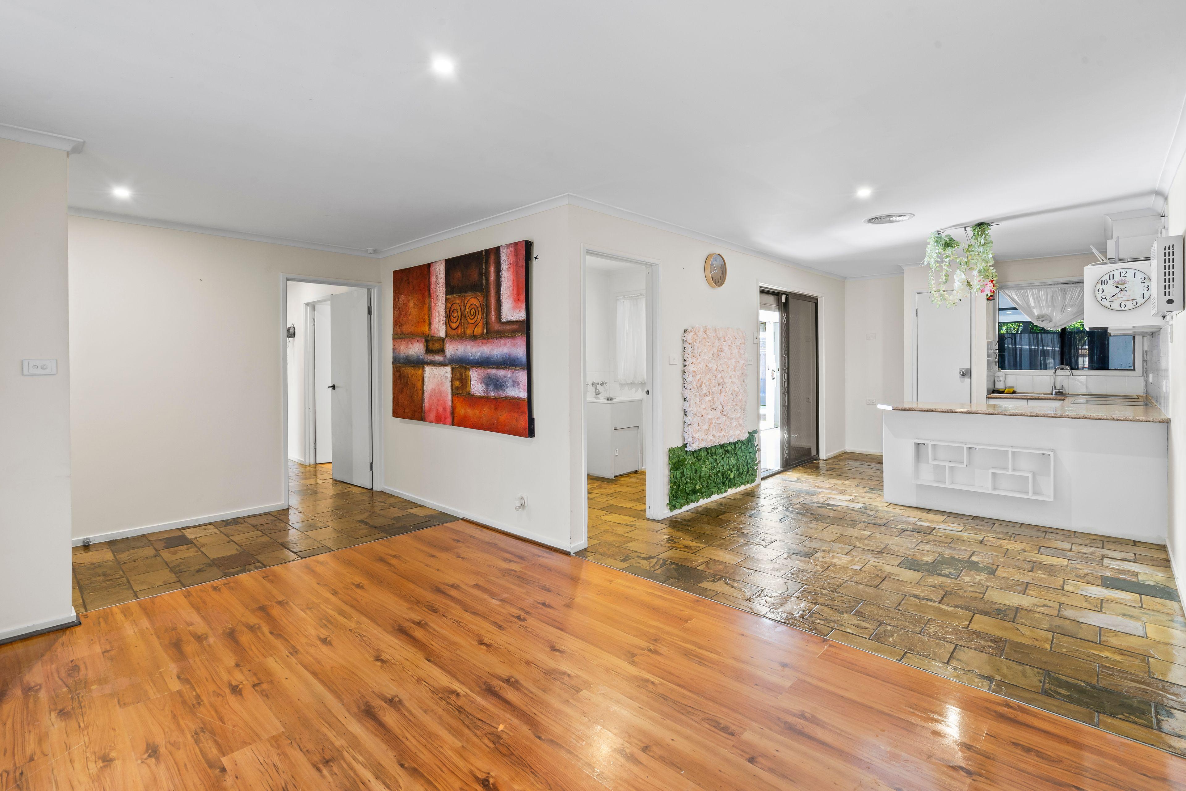 Discover Comfort & Style at 17 Cleeland Court