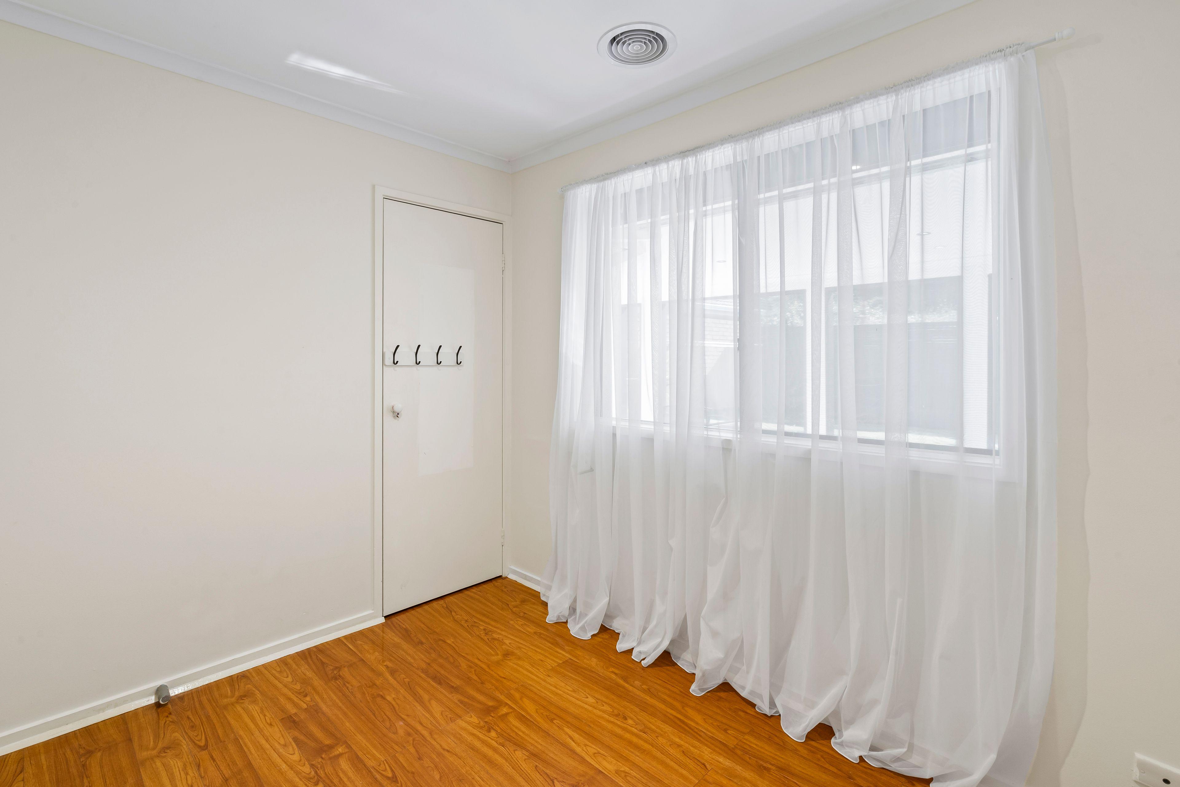 Discover Comfort & Style at 17 Cleeland Court