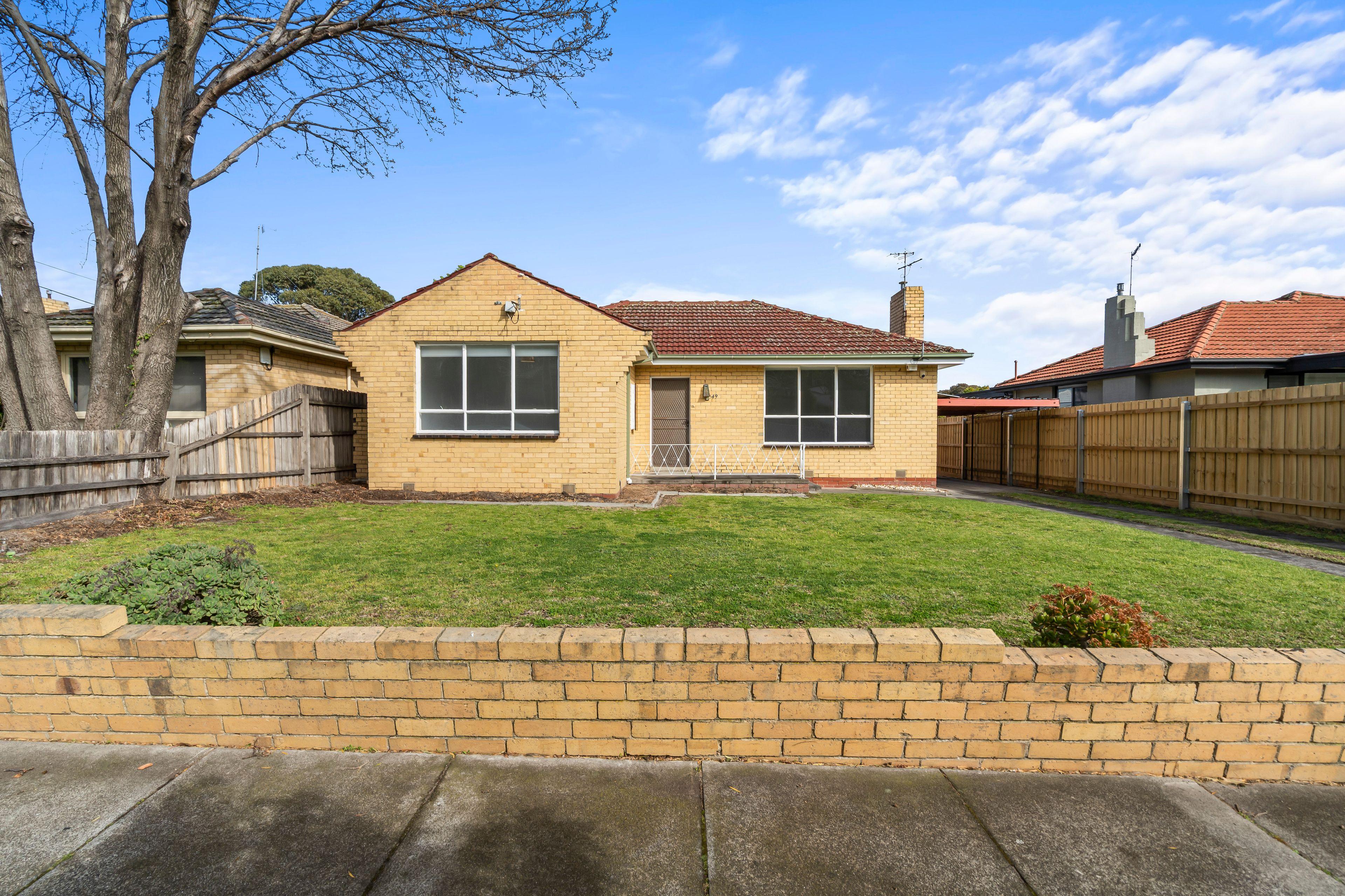 Prop-GPT: House: VIC Cheltenham, VIC 3192 Home For Rent