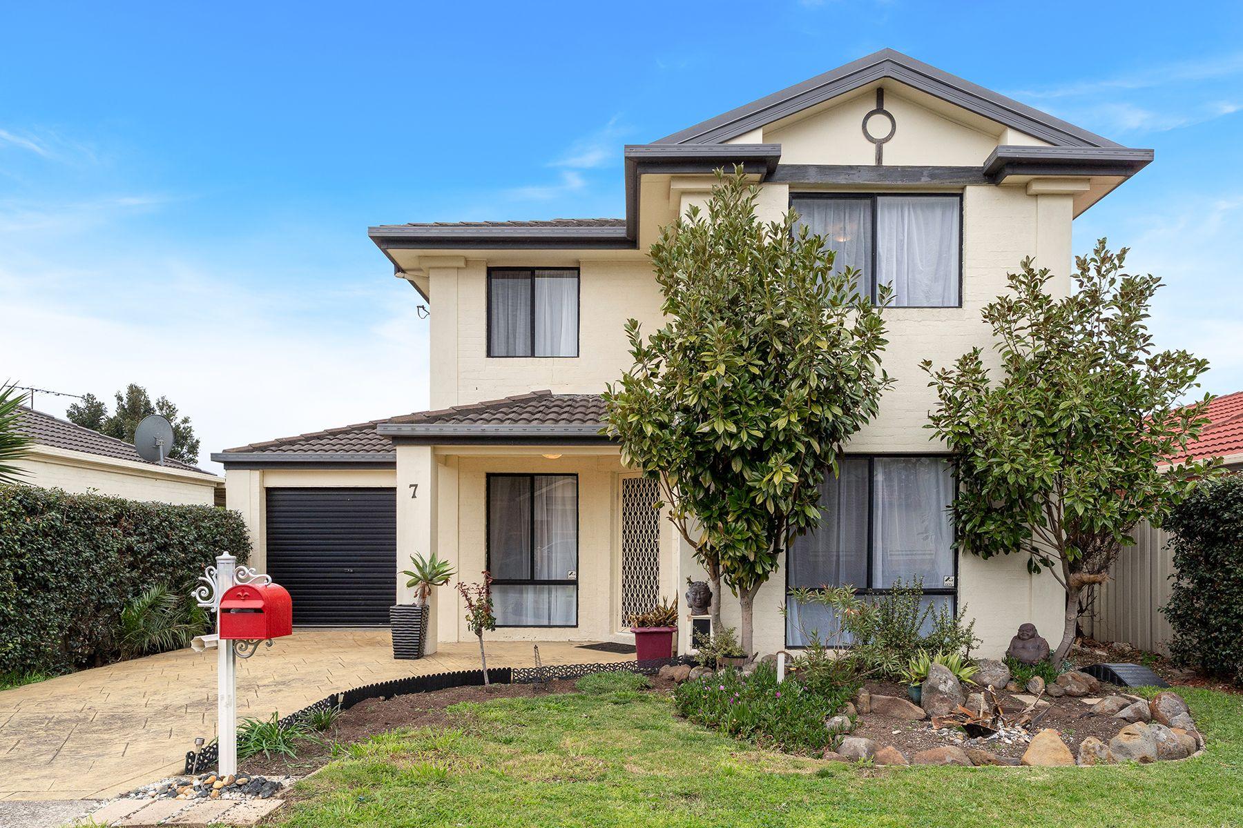 Prop-GPT: House: VIC Craigieburn, VIC 3064 Home For Rent