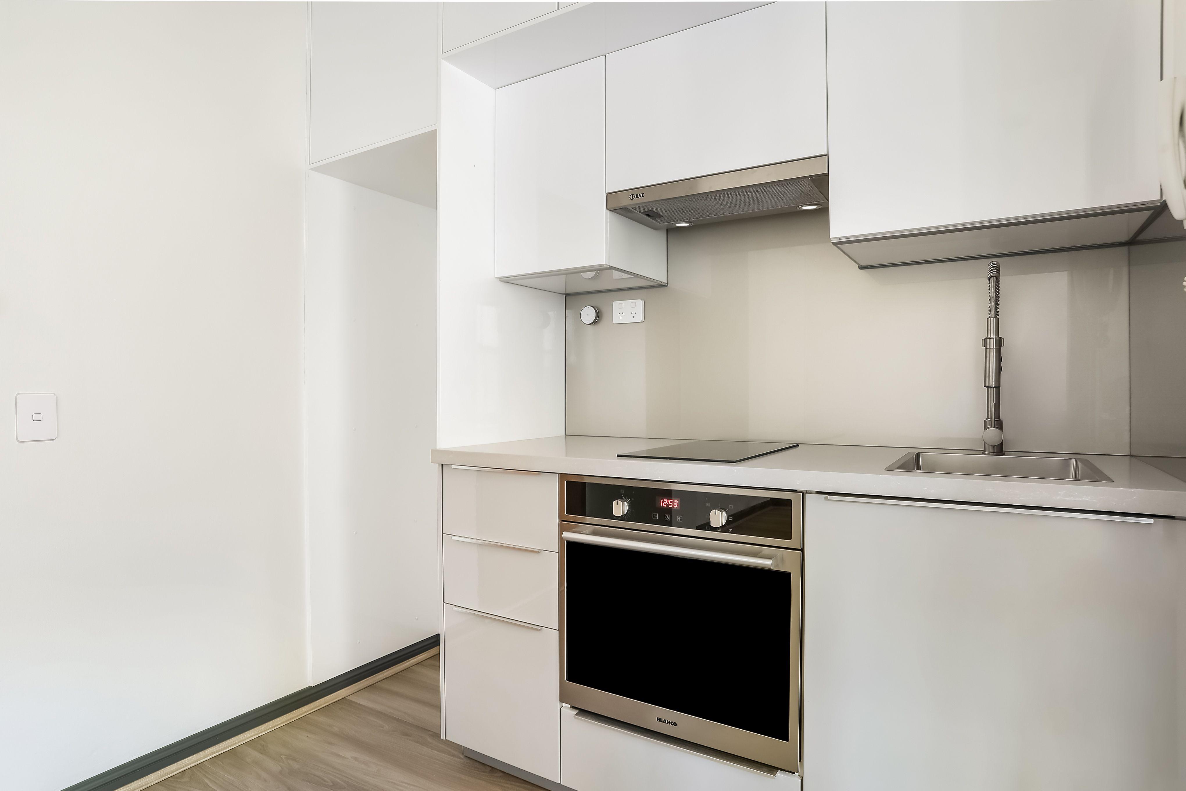 Renovated Studio within Westbury - Offered Unfurnished