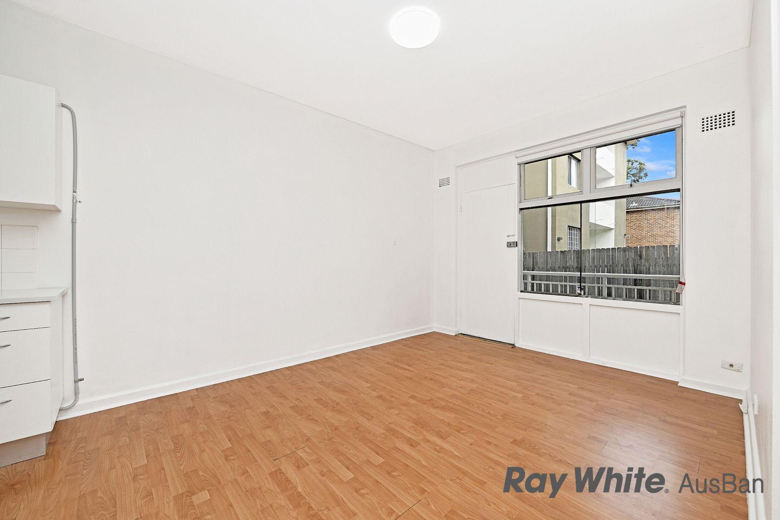 Cozy Two-Bedroom Unit!!