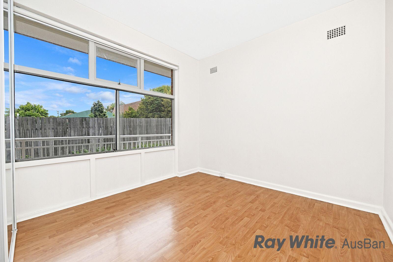 Cozy Two-Bedroom Unit!!