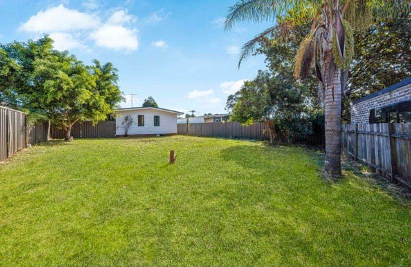 CONVENIENTLY LOCATED FAMILY HOME!