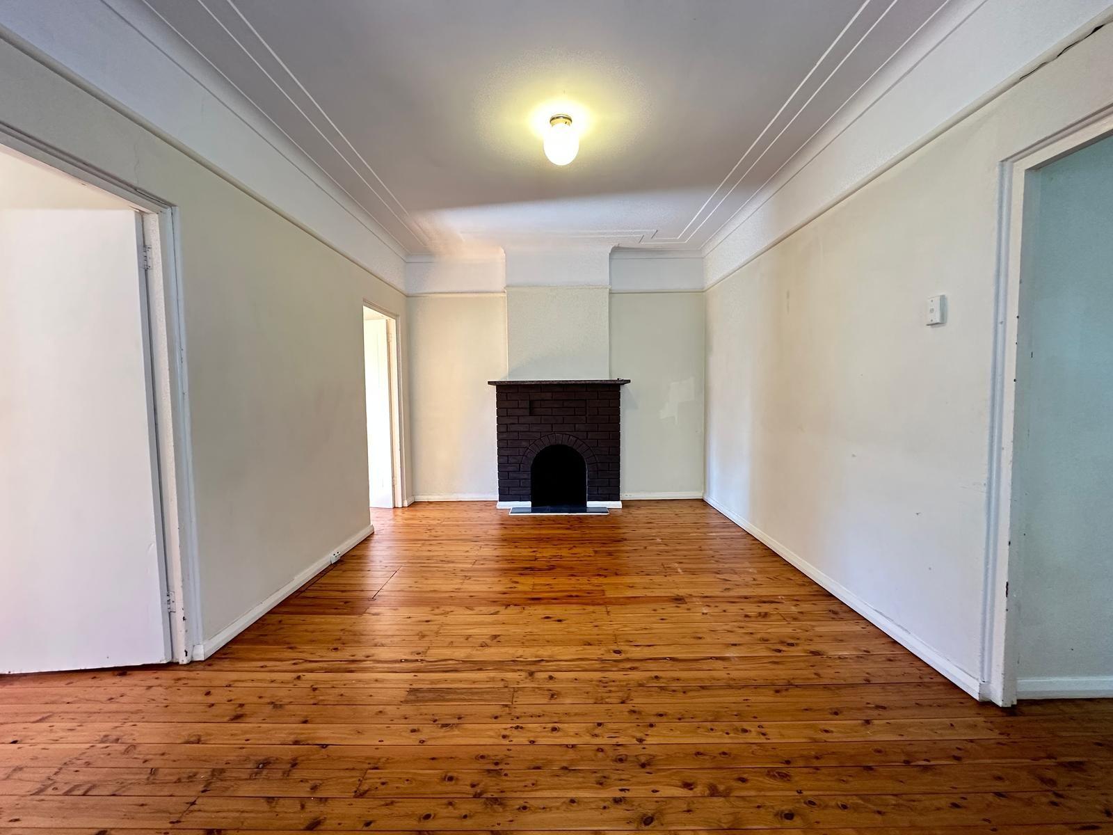 Prop-GPT: House: NSW Mascot, NSW 2020 Home For Rent