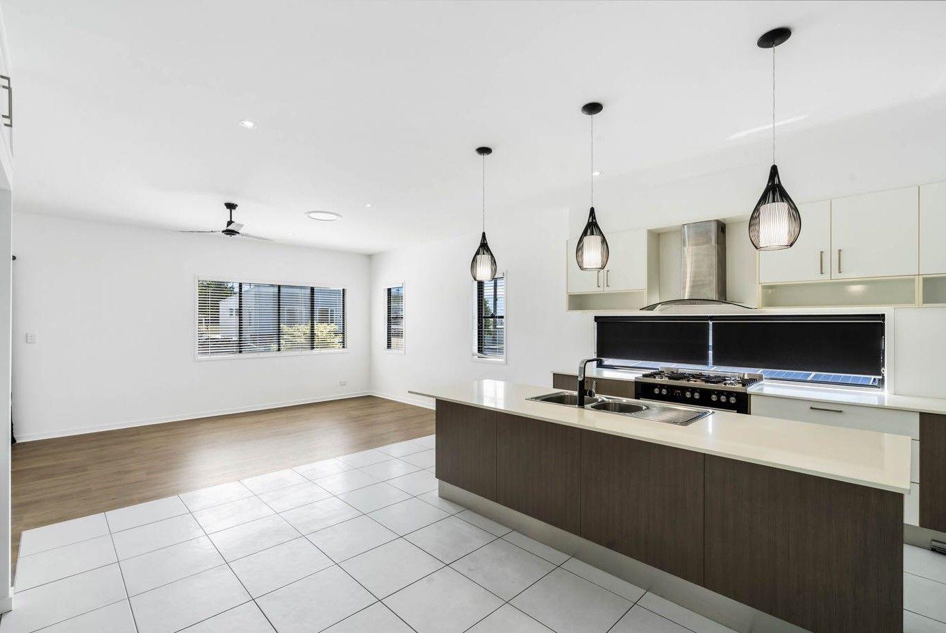 LUXURY LIVING