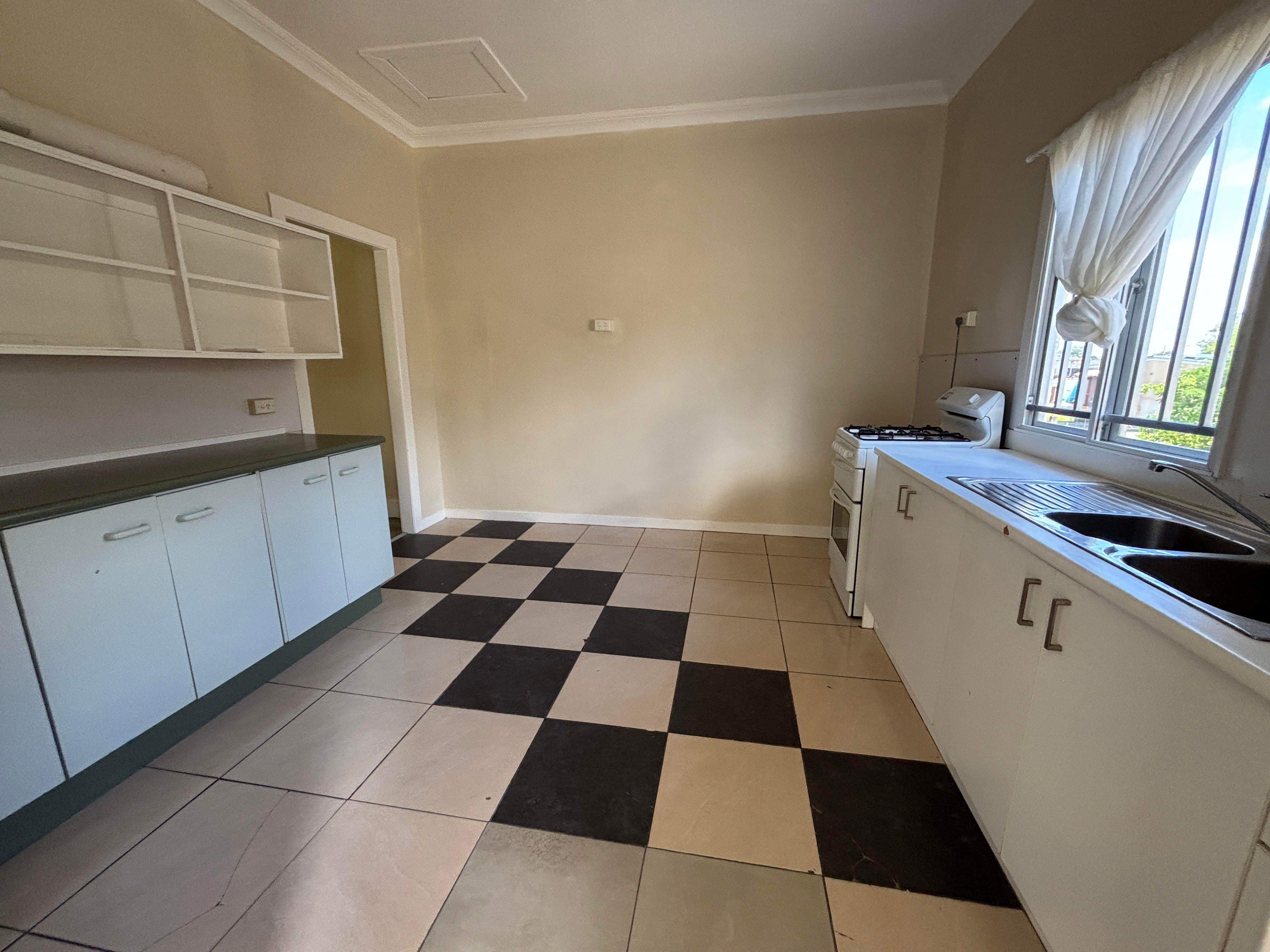 House for Rent: Petrie, QLD 4502, QLD, 4502