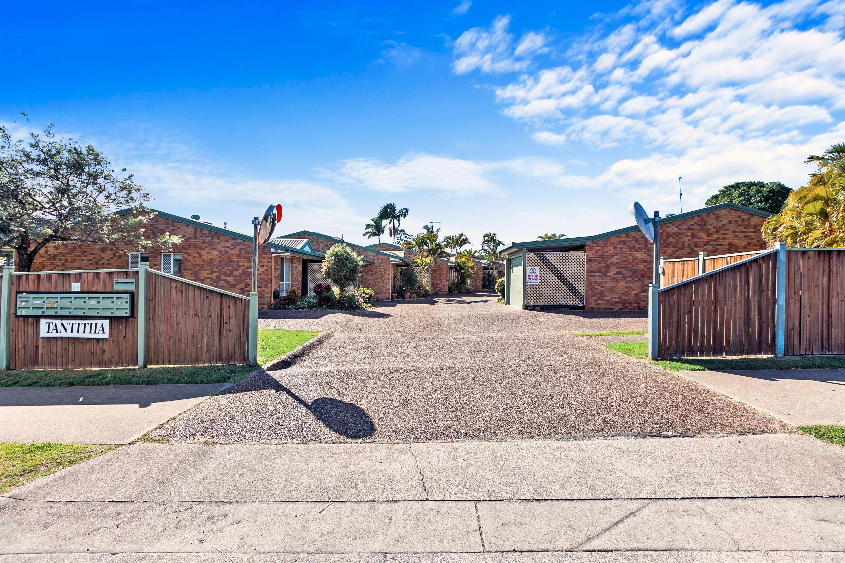 Prop-GPT: Unit: QLD Pialba, QLD 4655 Home For Rent