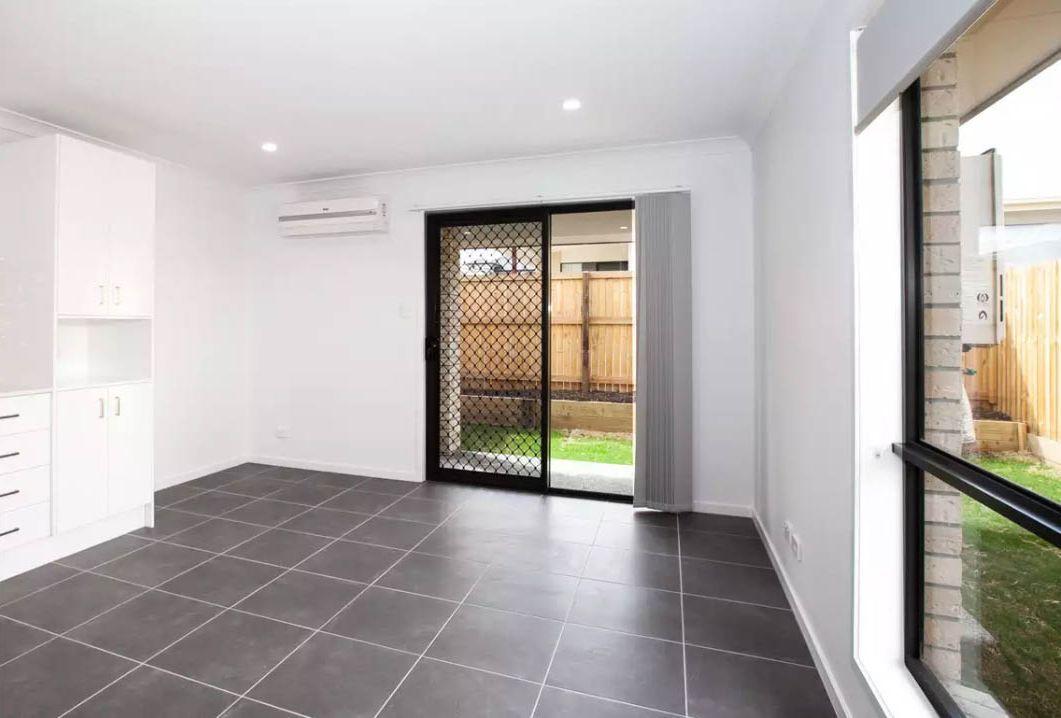 DuplexSemi-detached for Rent: Brassall, QLD 4305, QLD, 4305