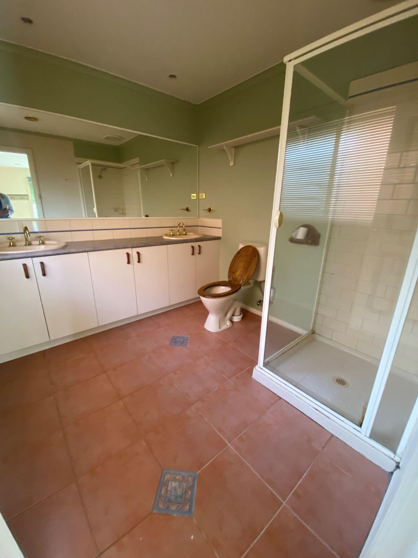 31 Delphinius Crescent, ROXBURGH PARK, VIC 3064 - House for Rent - harcourts.net