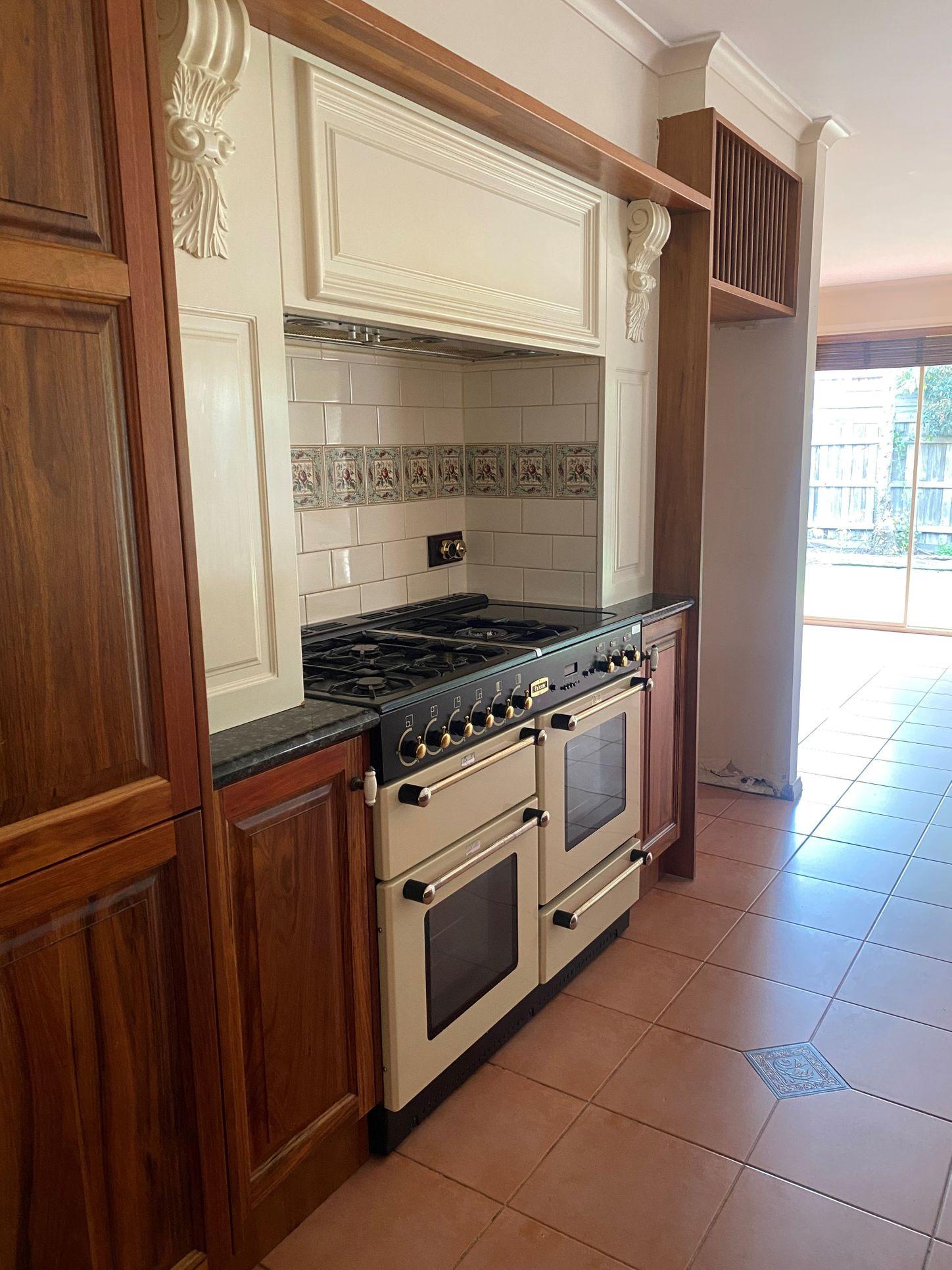 31 Delphinius Crescent, ROXBURGH PARK, VIC 3064 - House for Rent - harcourts.net