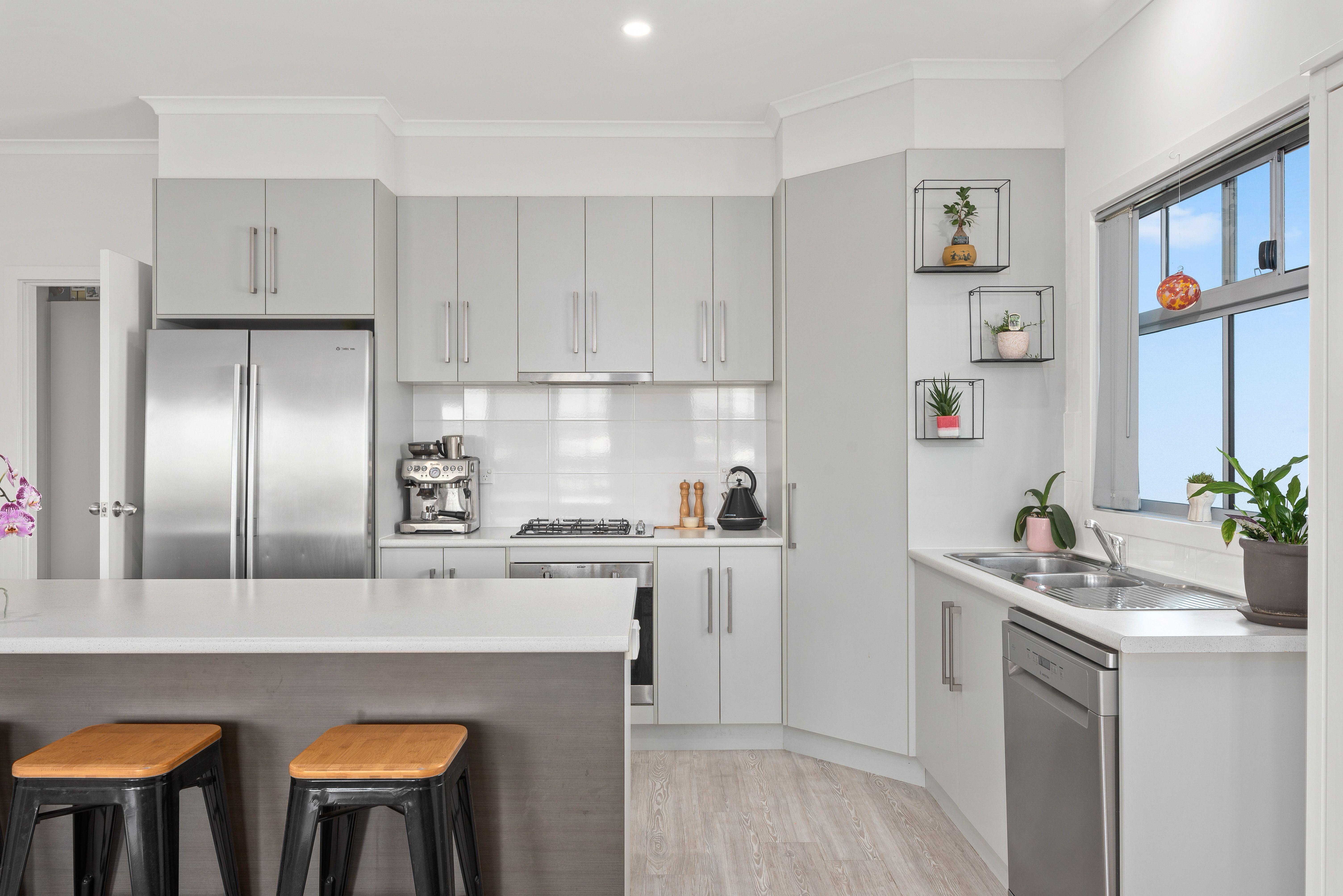 Modern two storey living in Port Noarlunga South