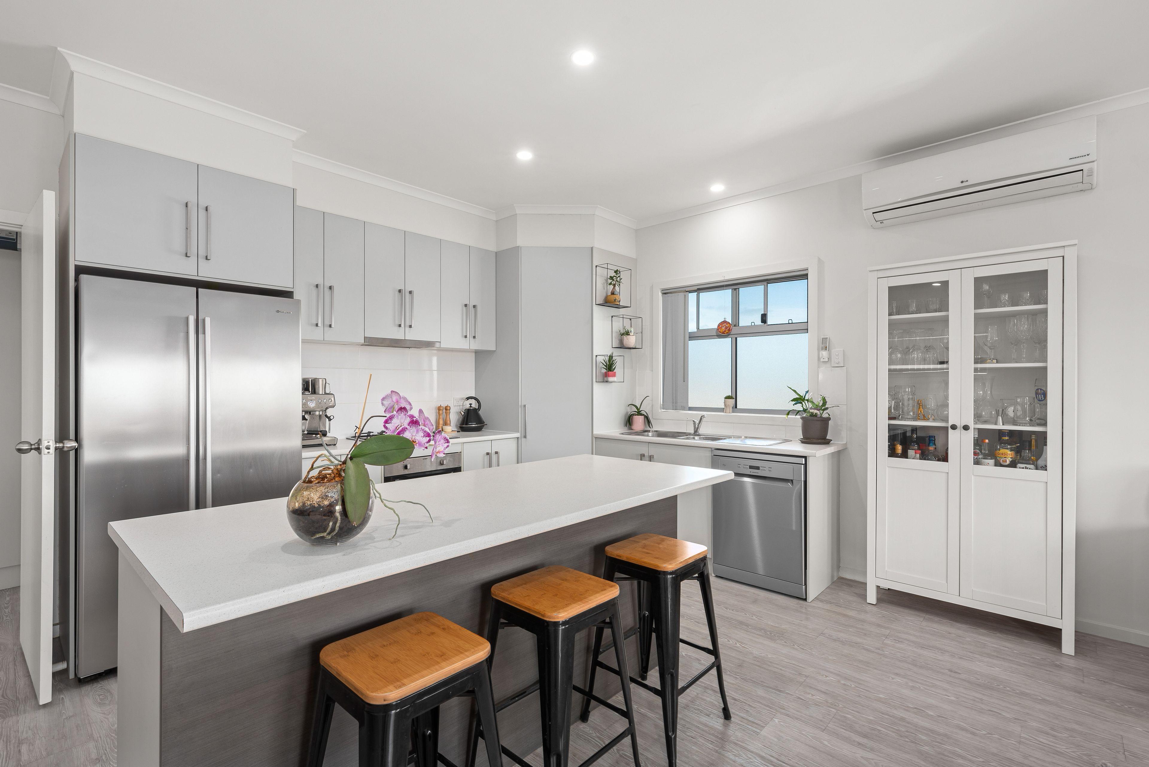 Modern two storey living in Port Noarlunga South