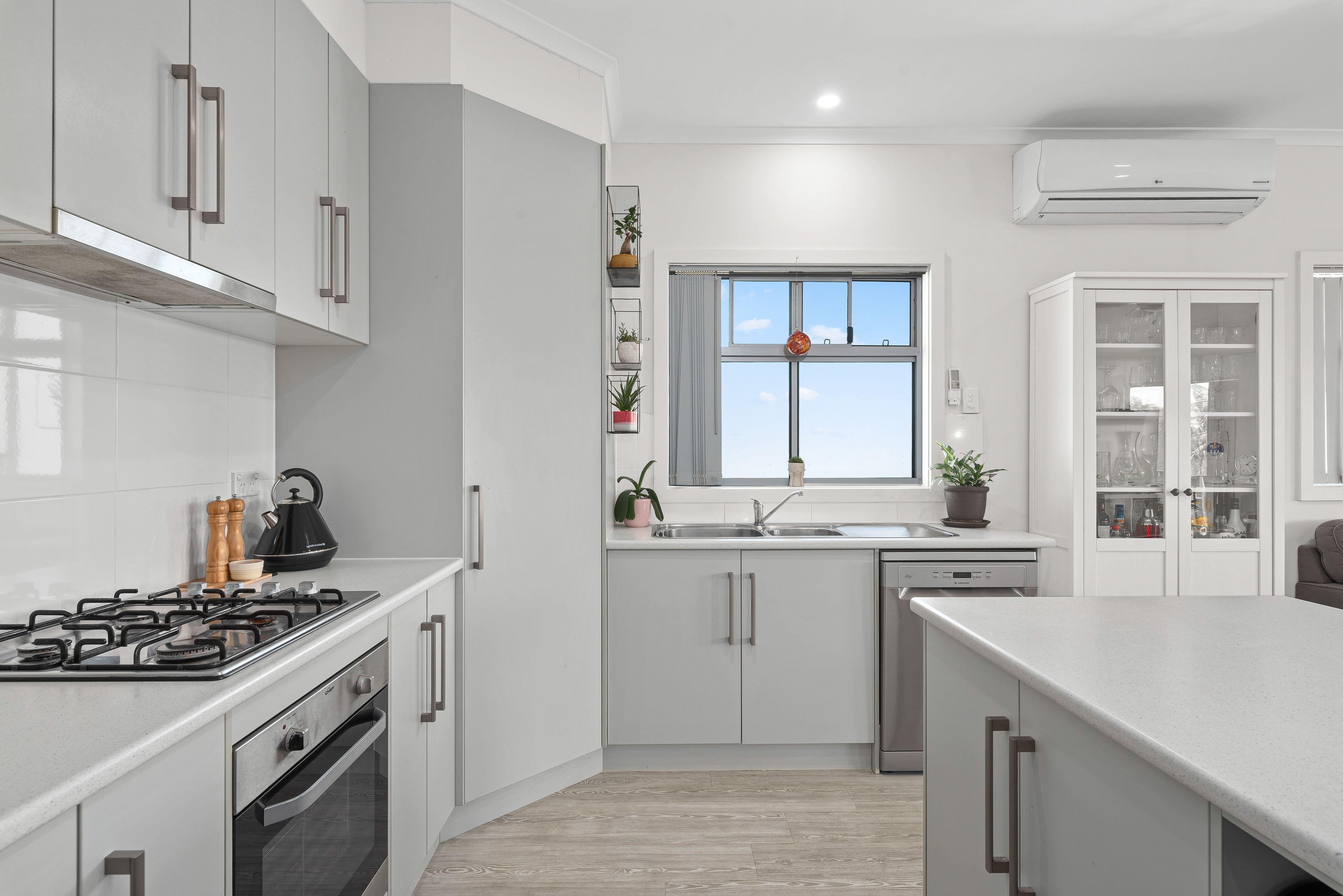 Modern two storey living in Port Noarlunga South