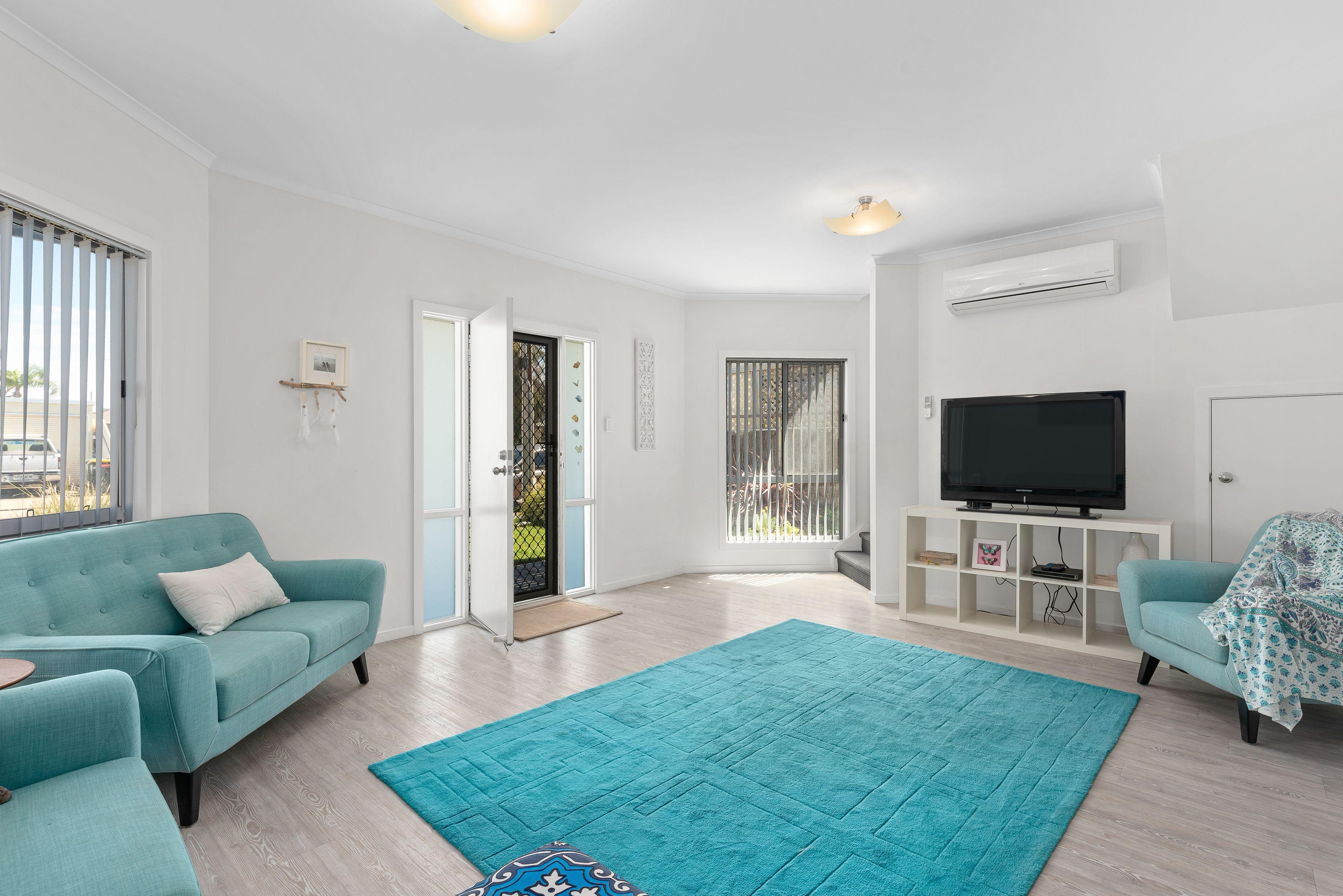 Modern two storey living in Port Noarlunga South