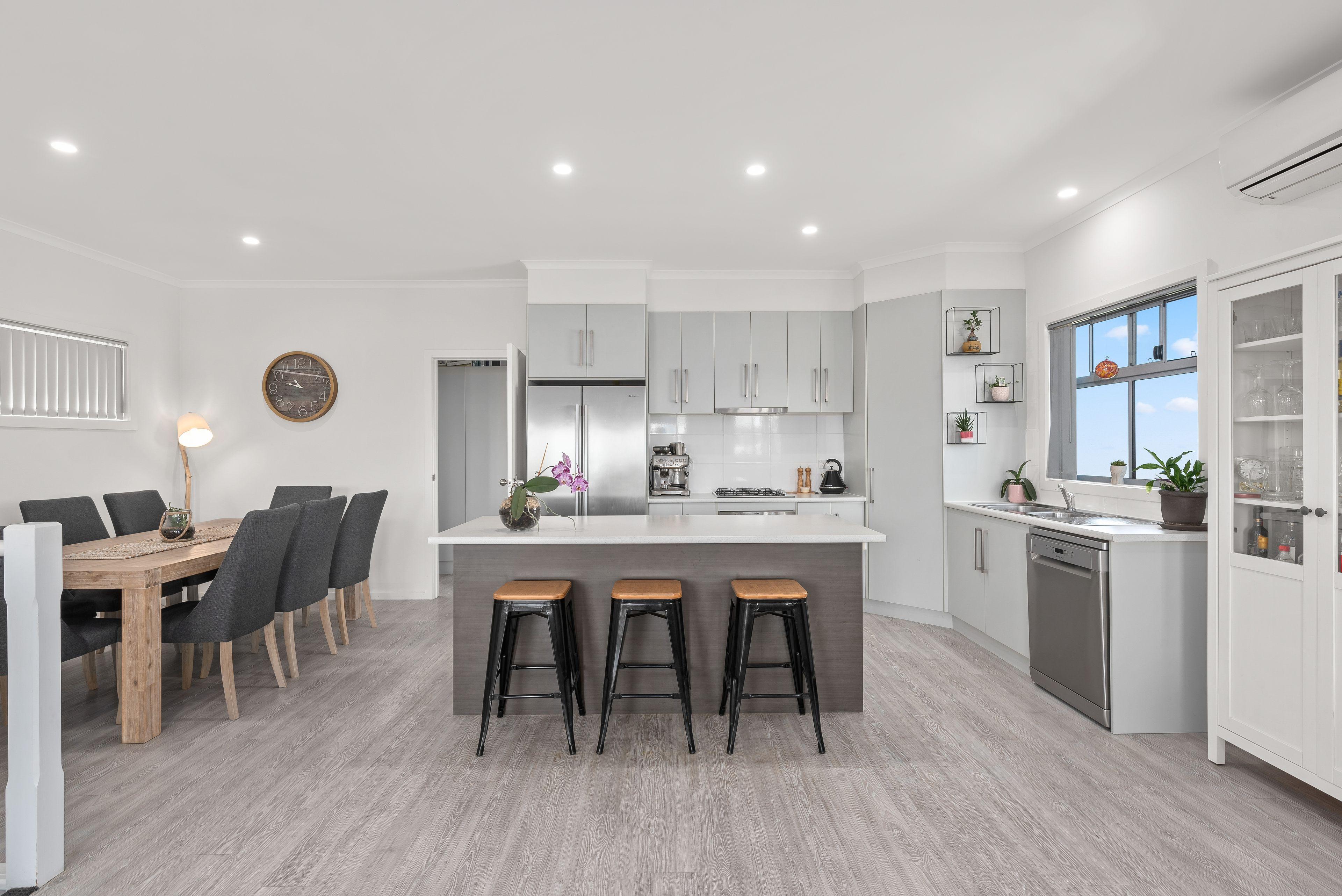 Modern two storey living in Port Noarlunga South