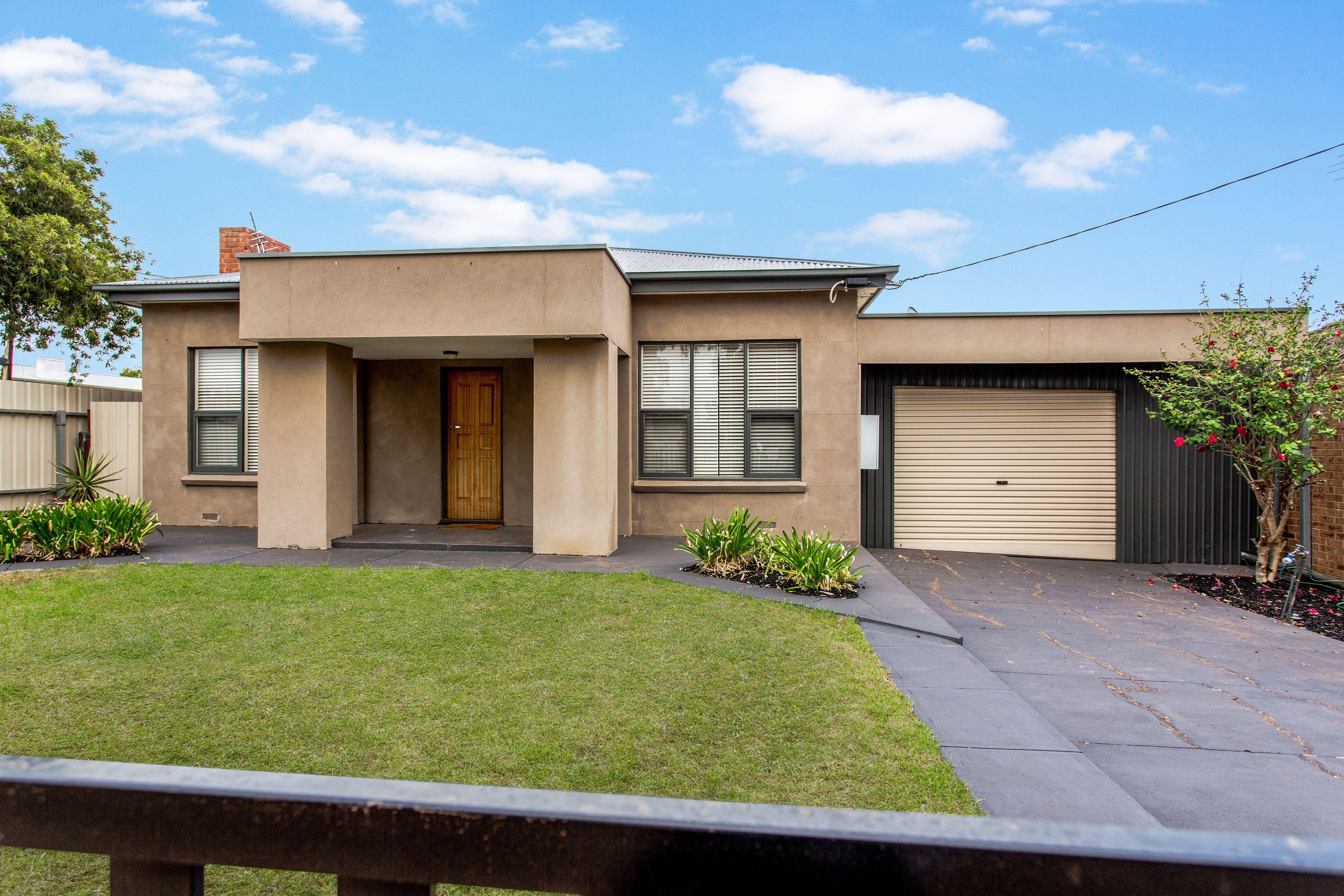 Prop-GPT: House: SA Clearview, SA 5085 Home For Rent