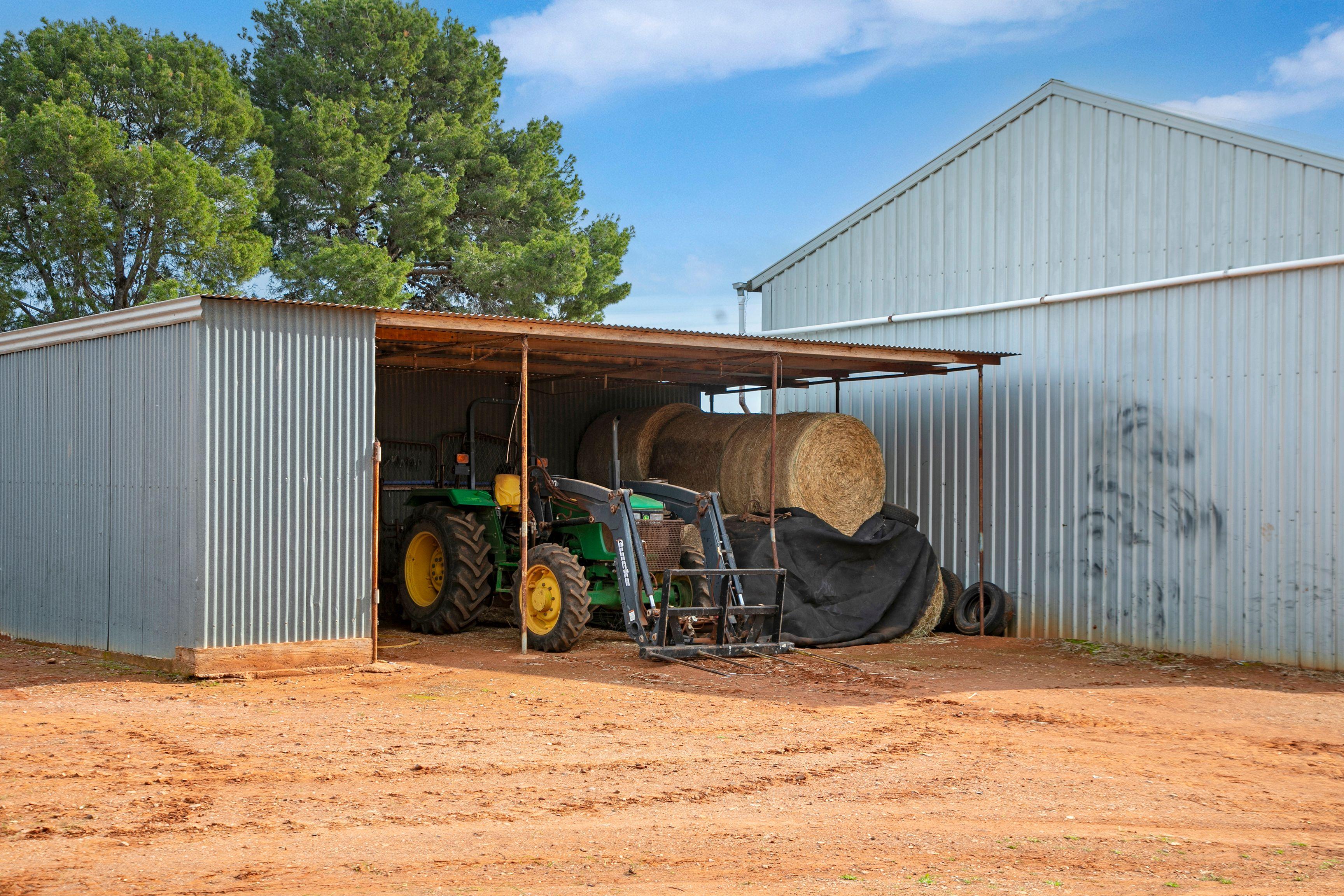 Grazing, Cropping and Country Living with Outlooks to Match