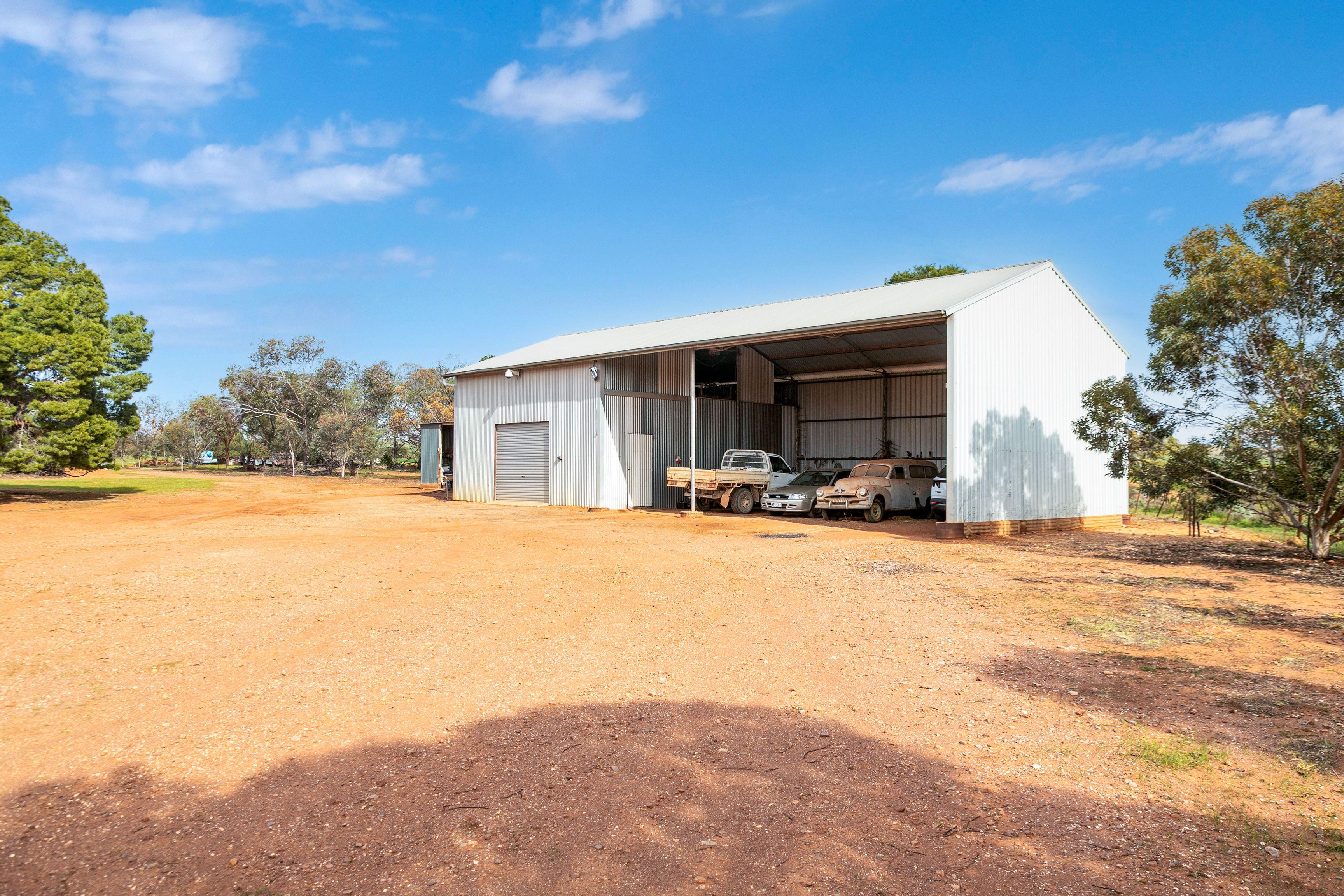 Grazing, Cropping and Country Living with Outlooks to Match