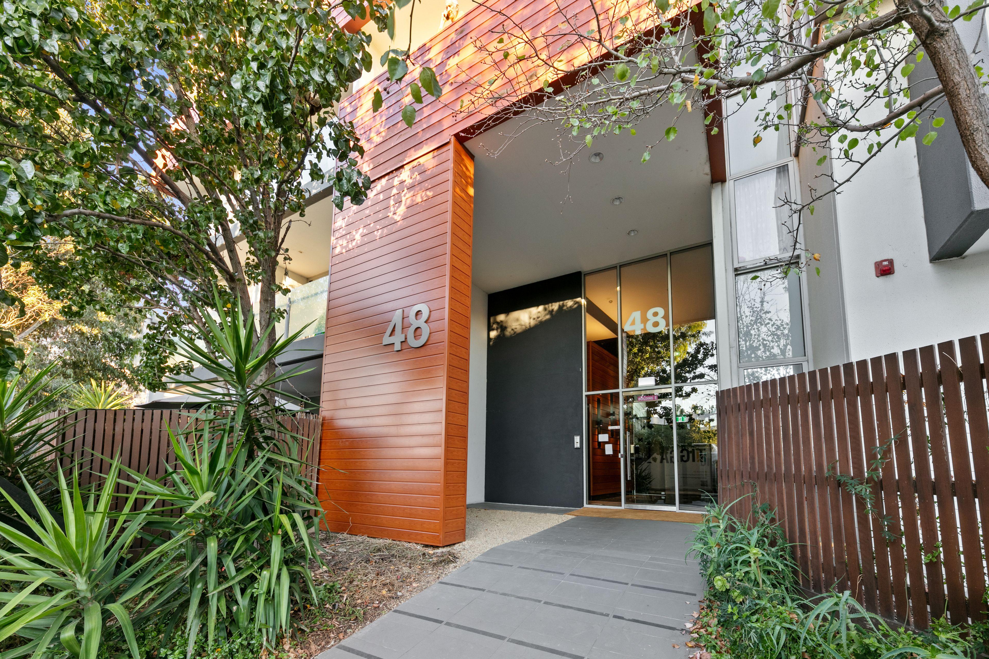 Prop-GPT: Apartment: VIC Maidstone, VIC 3012 Home For Rent