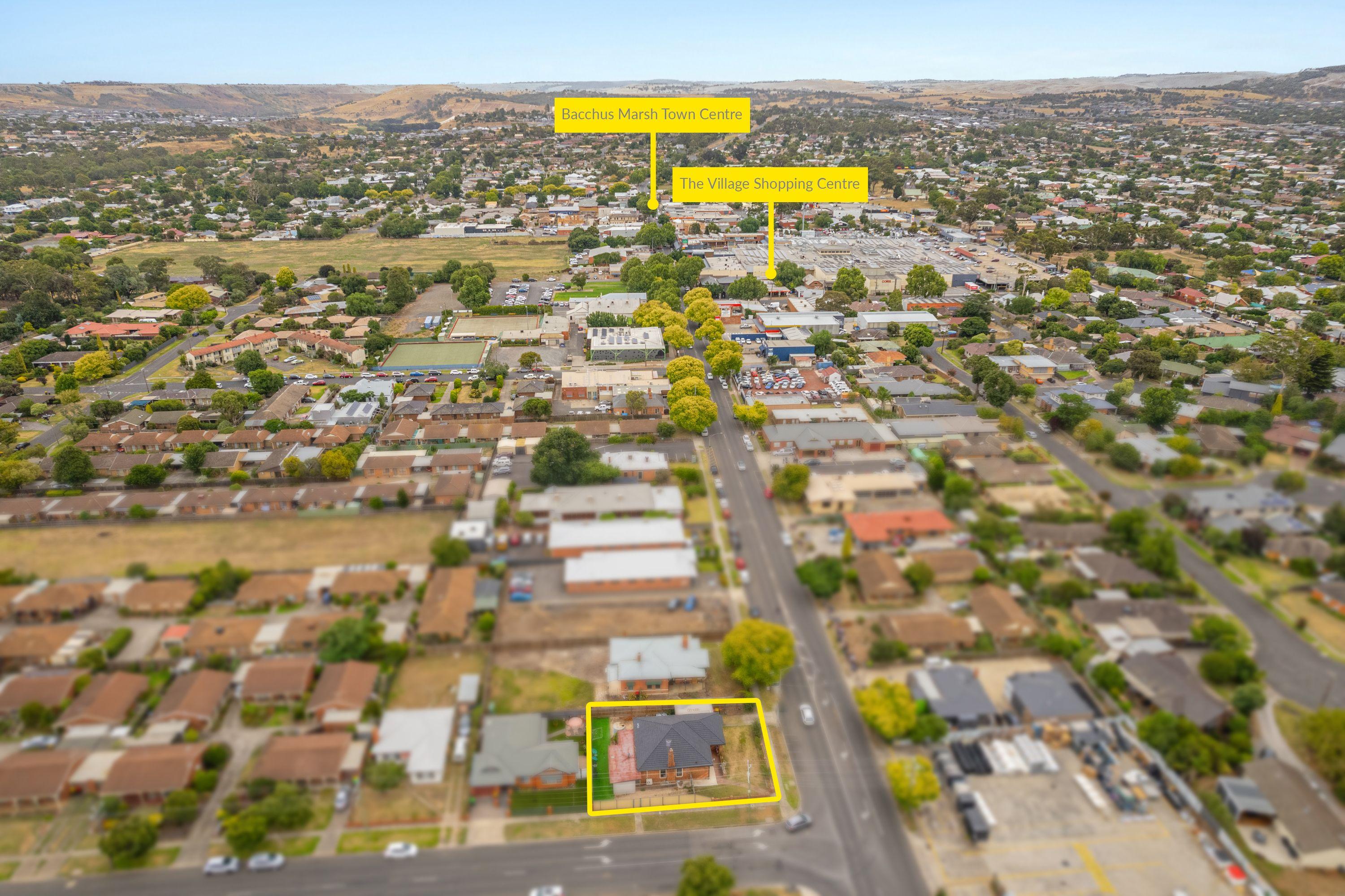 CLASSIC MEETS MODERN IN THE PERFECT LOCATION