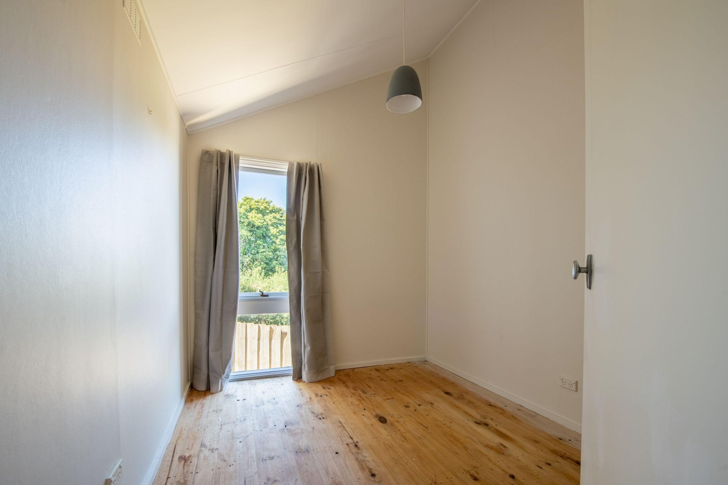 Modern Split Level Unit in Leongatha!