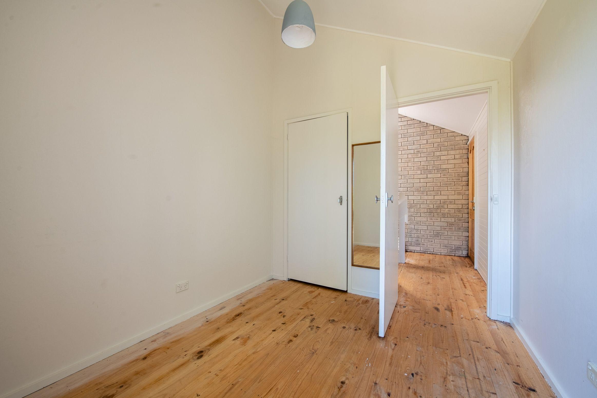 Modern Split Level Unit in Leongatha!