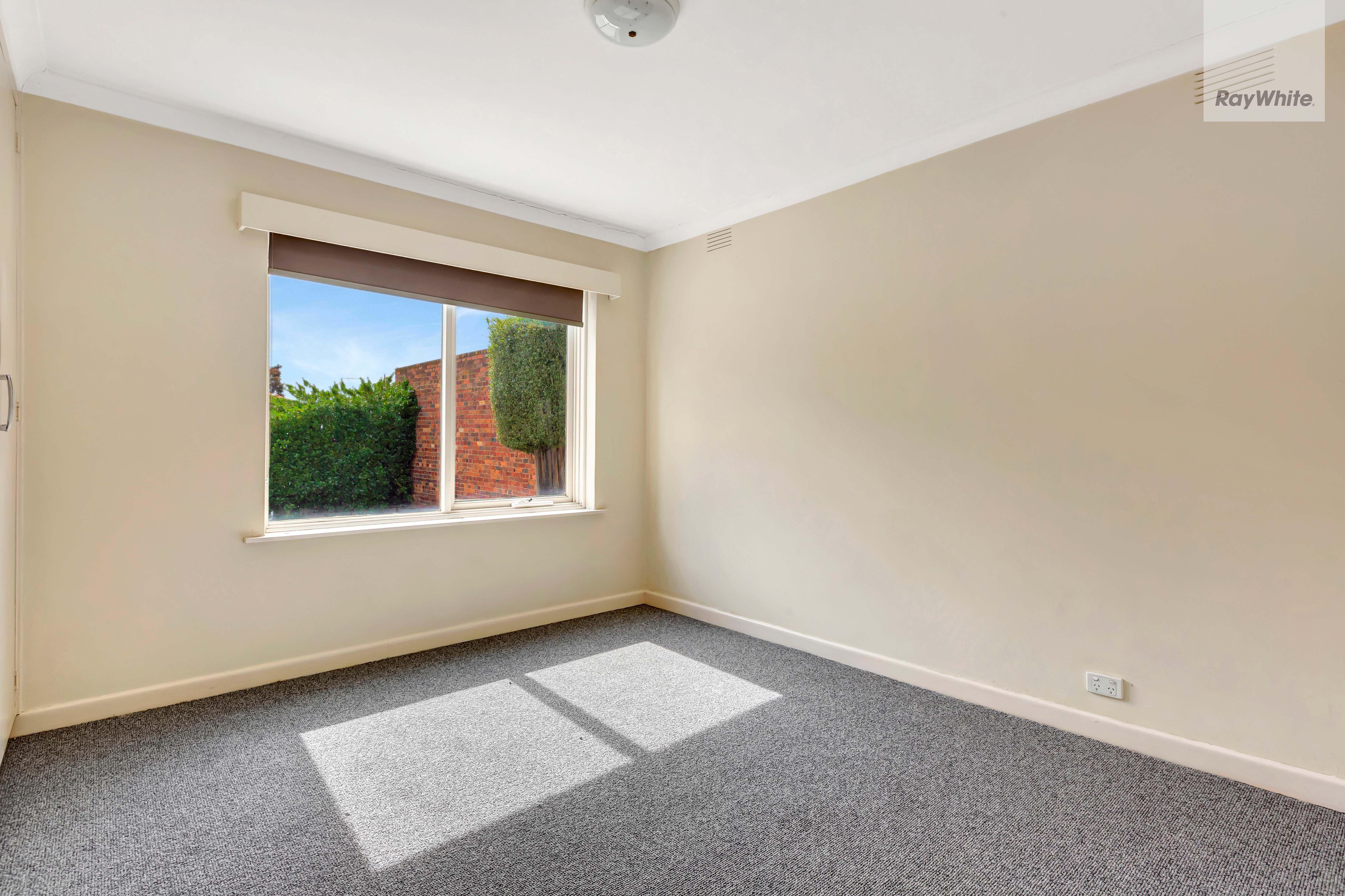 Comfortable Living in a Prime Location