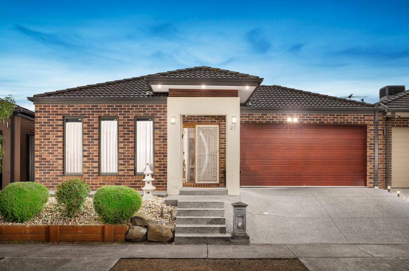 Prop-GPT: House: VIC Craigieburn, VIC 3064 Home For Rent