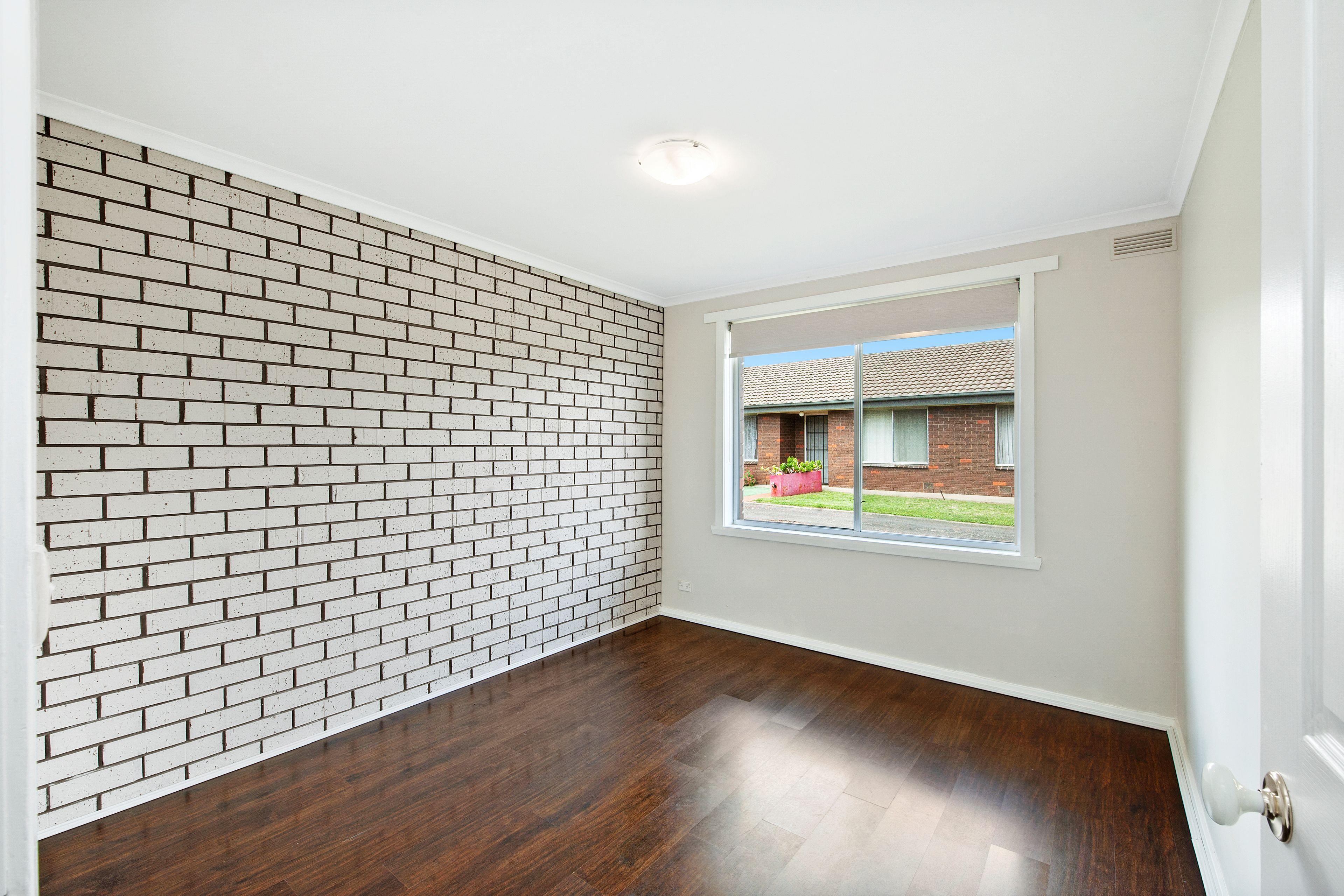 2-Bedroom Unit in Wendouree - Available Now