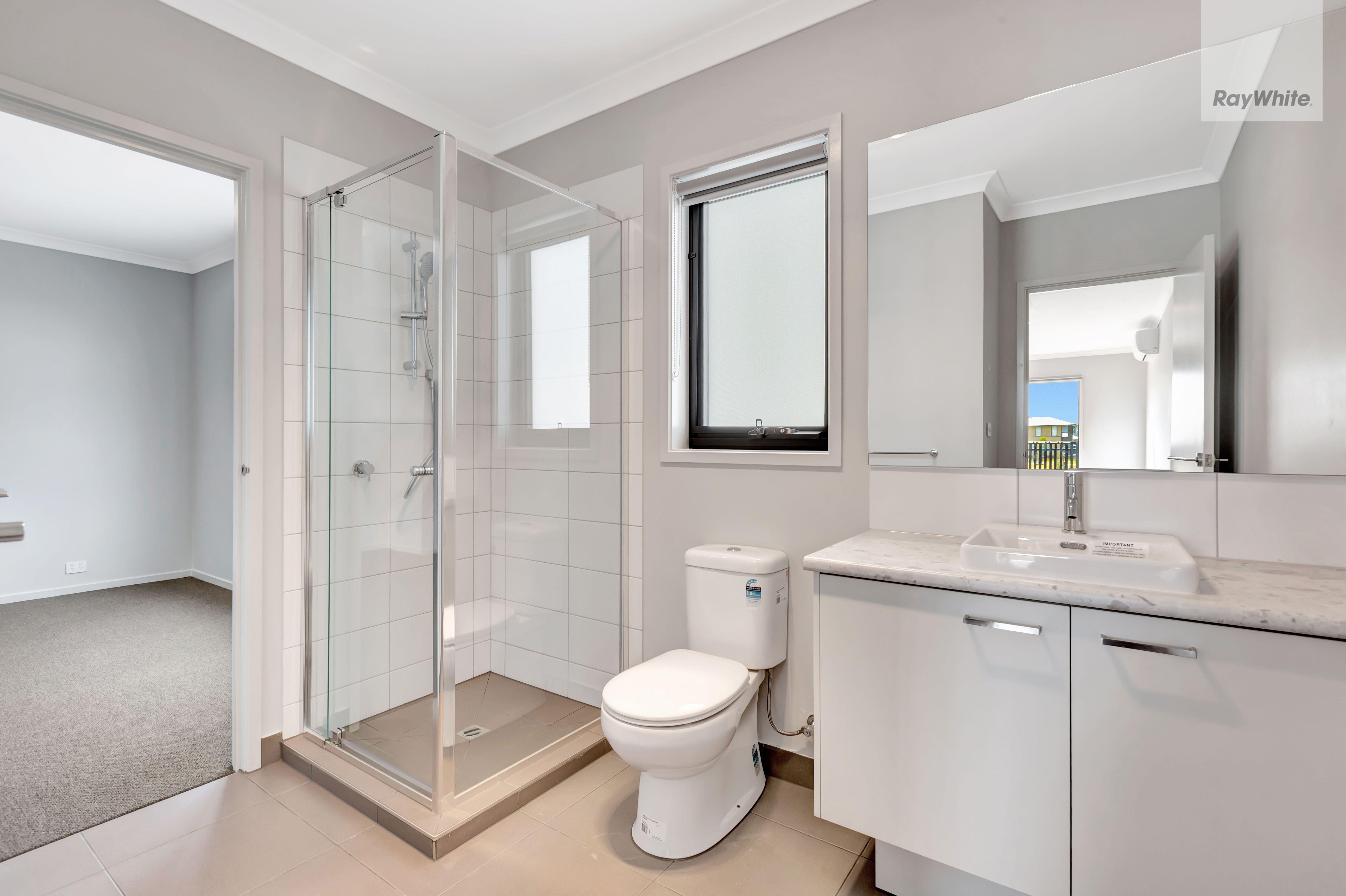 Stylish, Simple Living