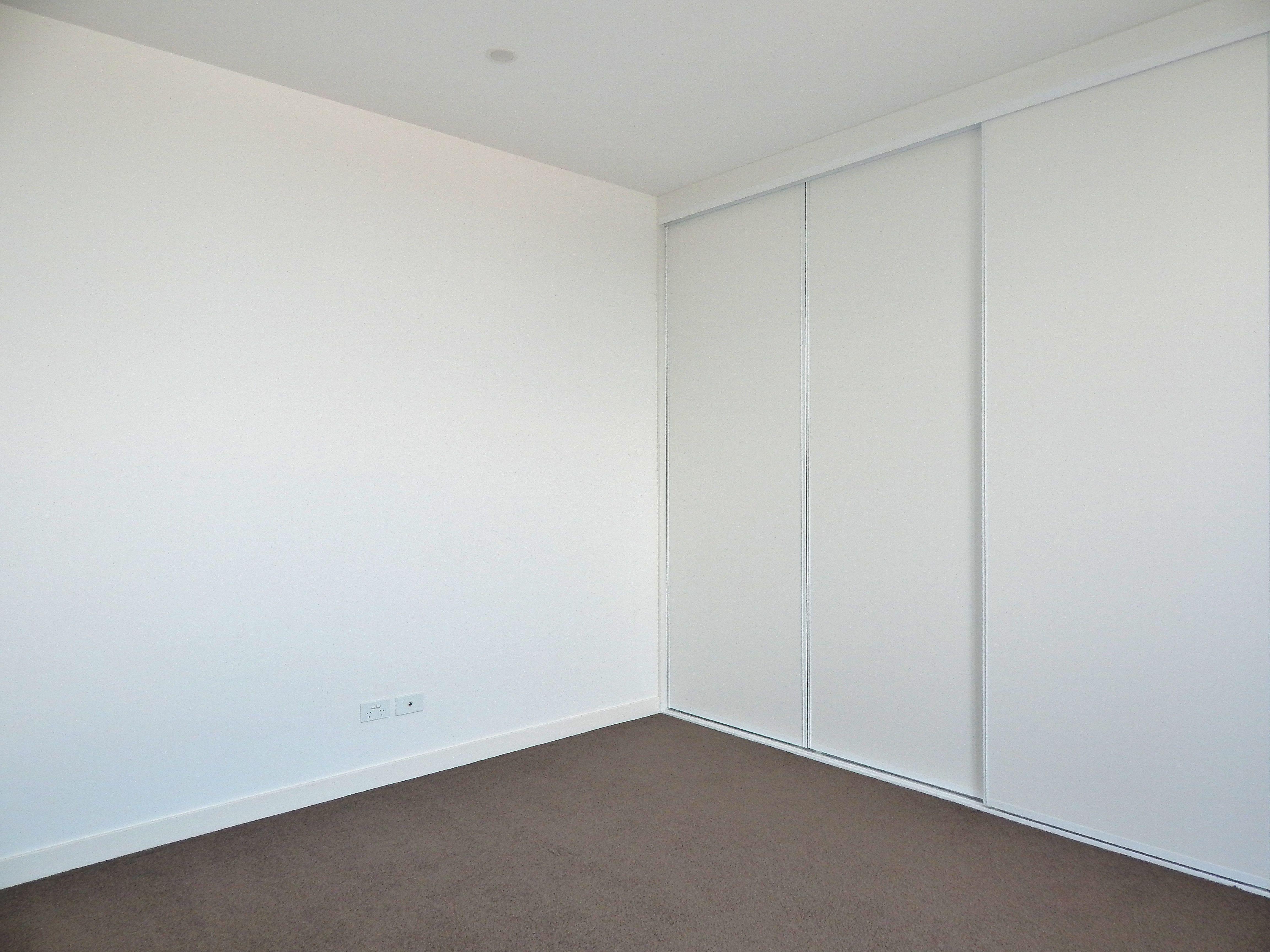 Pristine Modern Apartment in the Heart of Reservoir!