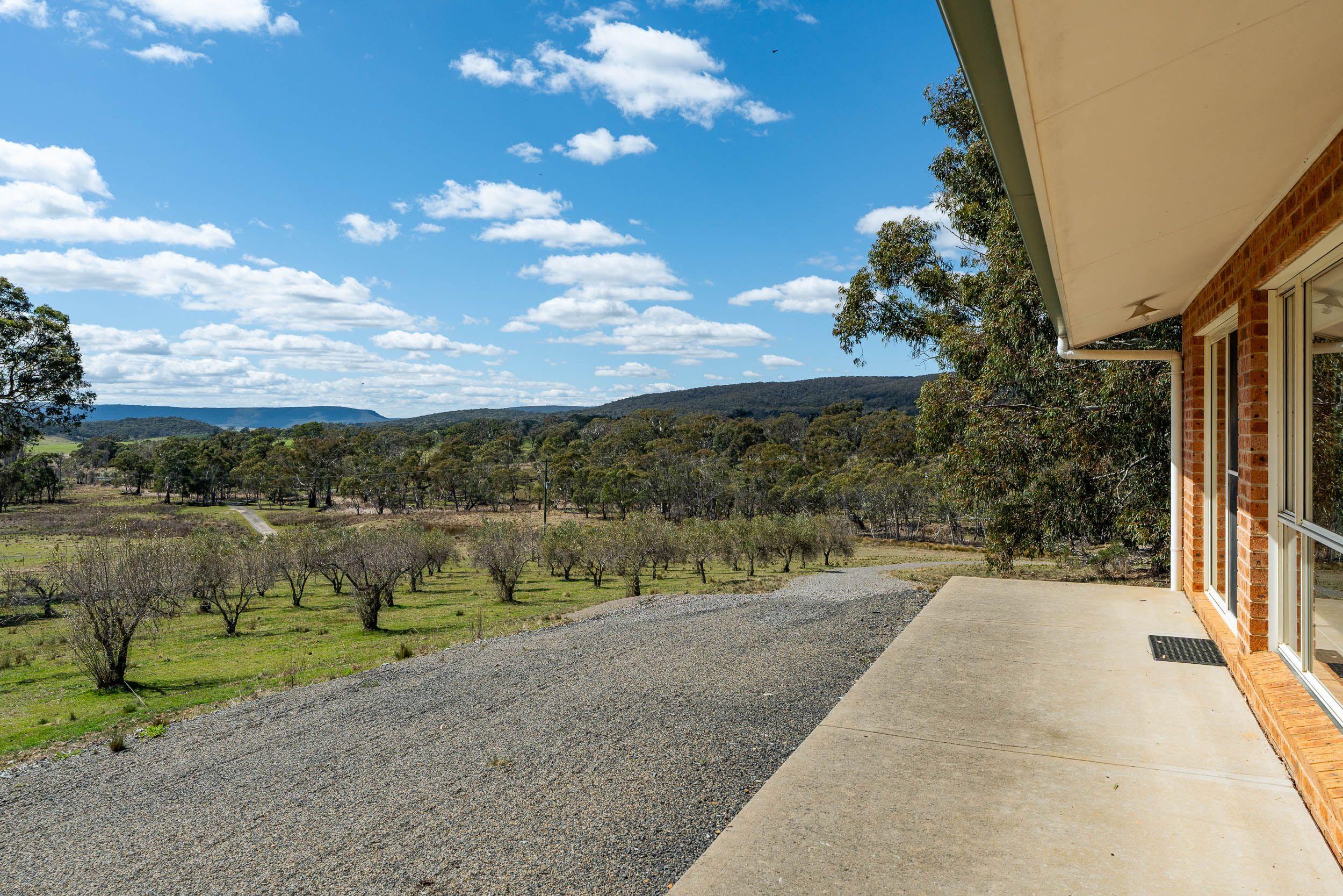 54 Acres of Natural Beauty, Just 15 Minutes from Goulburn's CBD!