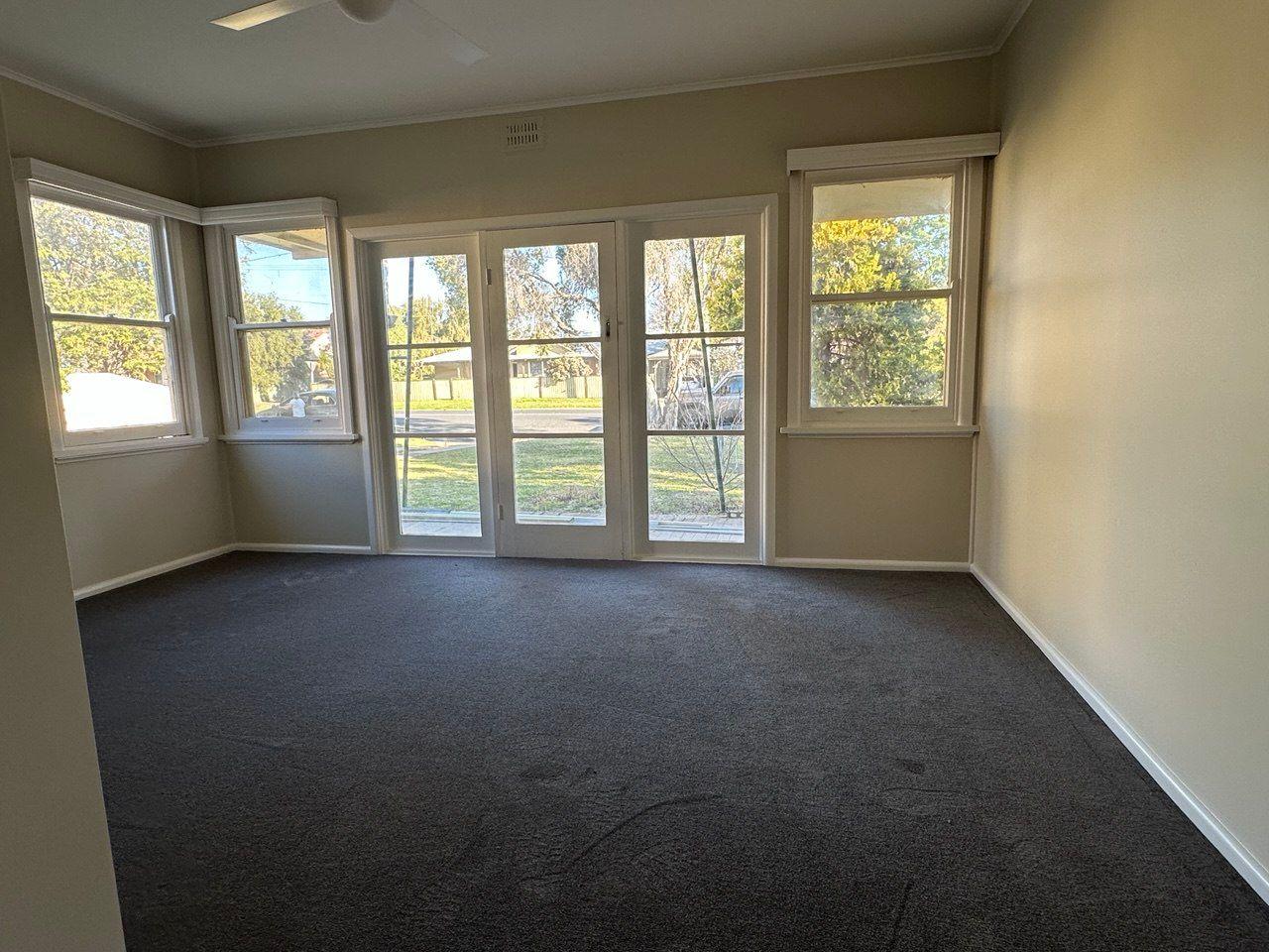 Ray White Forbes - 02 68511411