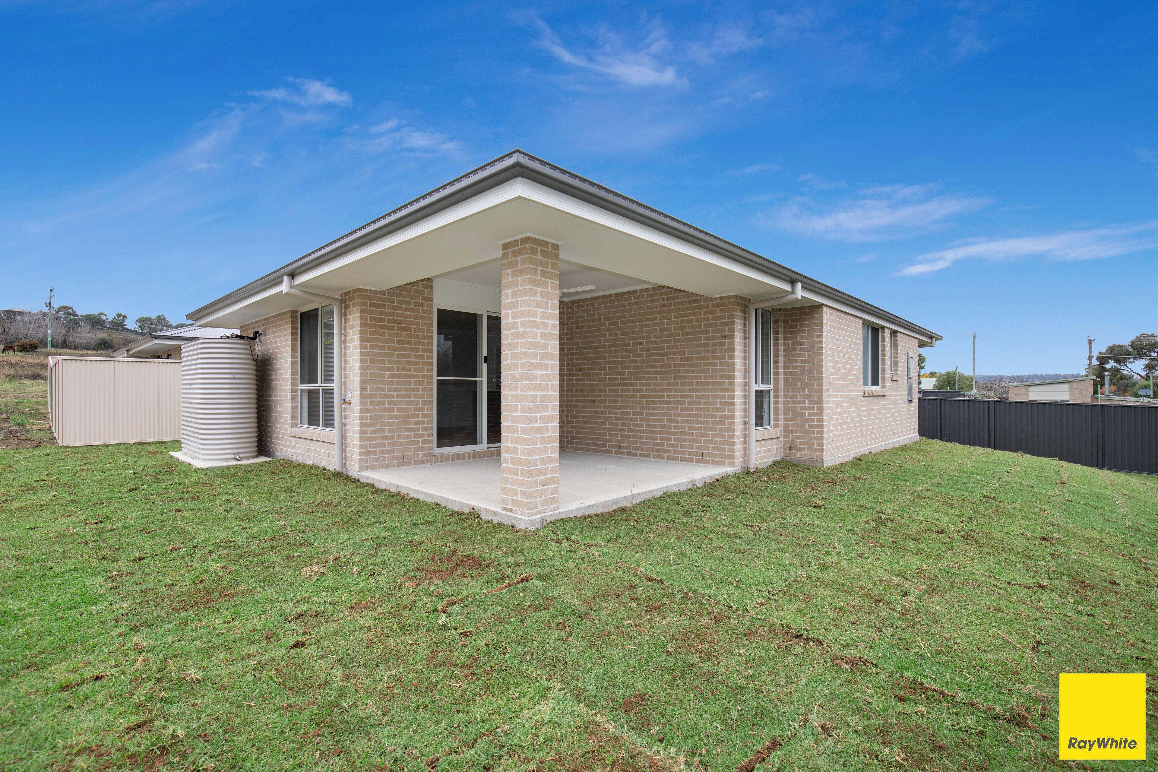 Prop-GPT: House: NSW East Armidale, NSW 2350 Home For Rent