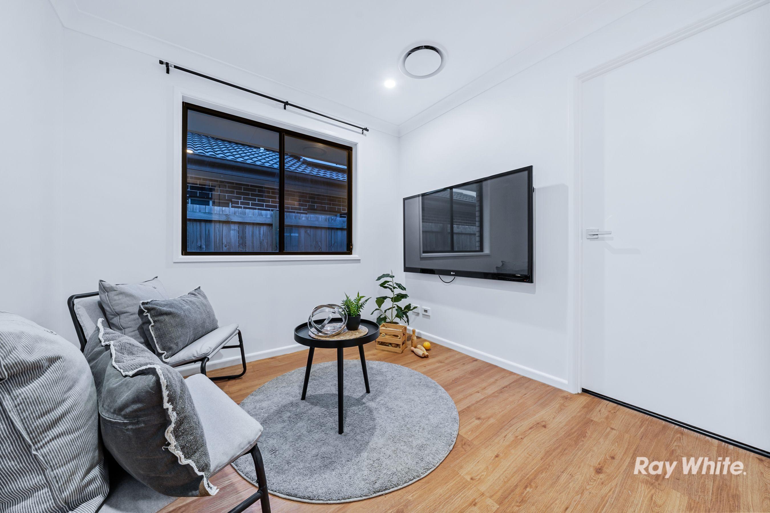 Contemporary Family Retreat with Multiple Living Zones & Solar Power