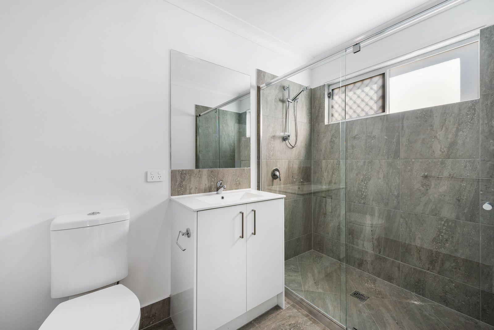 NEAR NEW STYLISH HOME - INCLUDES DOWNSTAIRS STUDIO