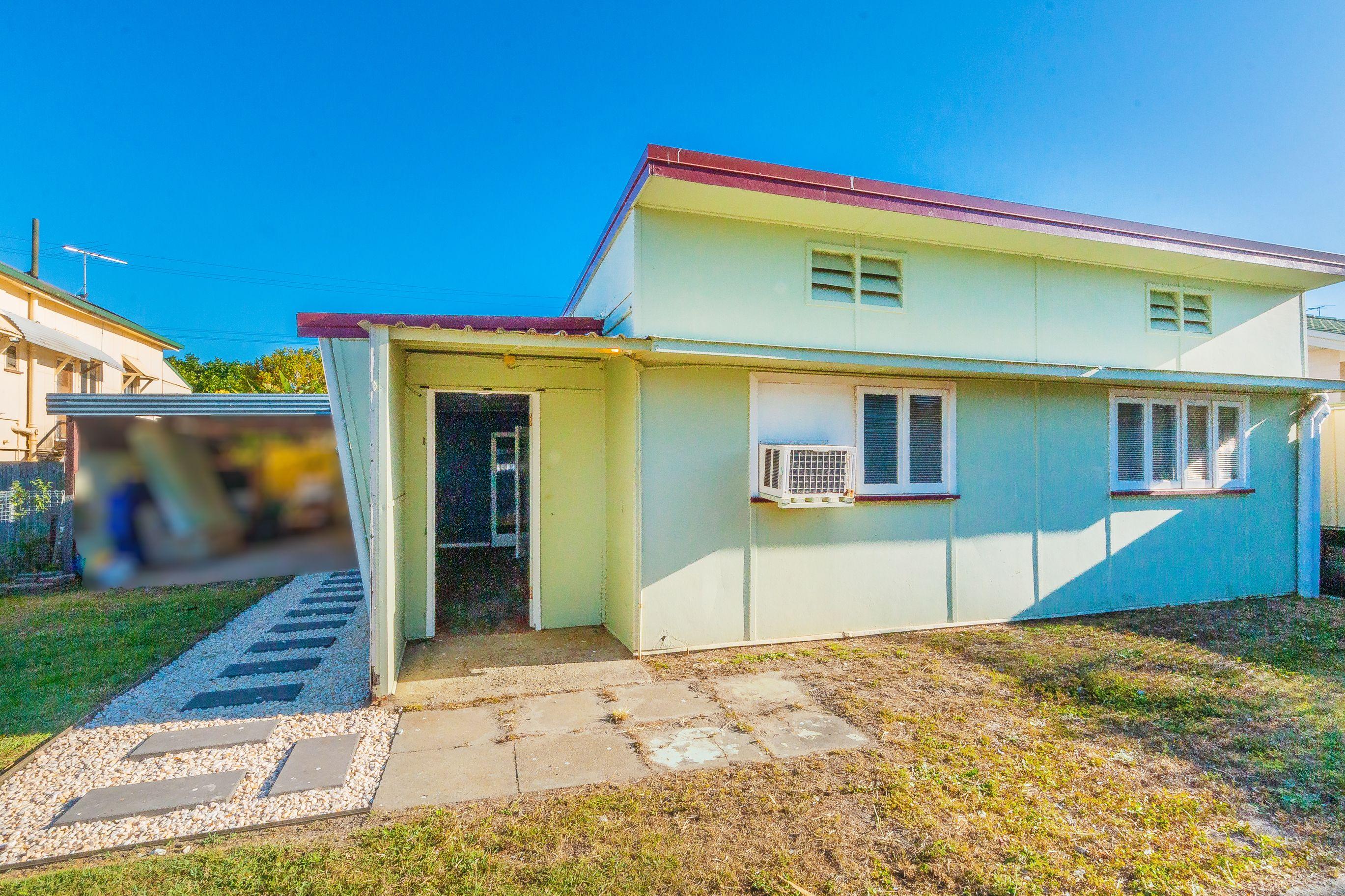 Prop-GPT: DuplexSemi-detached: QLD Redcliffe, QLD 4020 Home For Rent