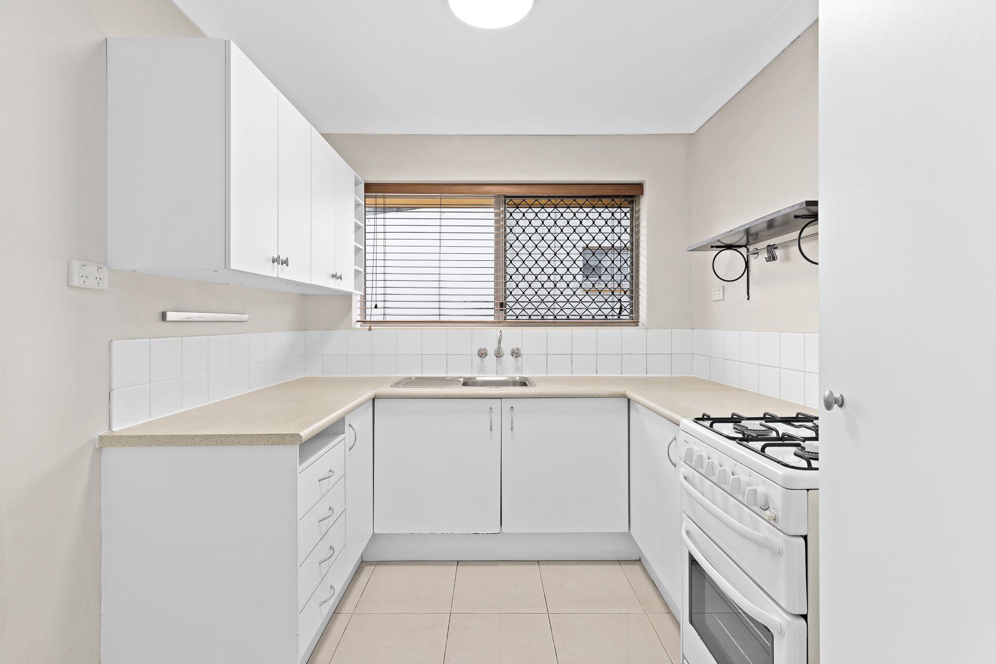 A rare find - 3 bedroom apartment!