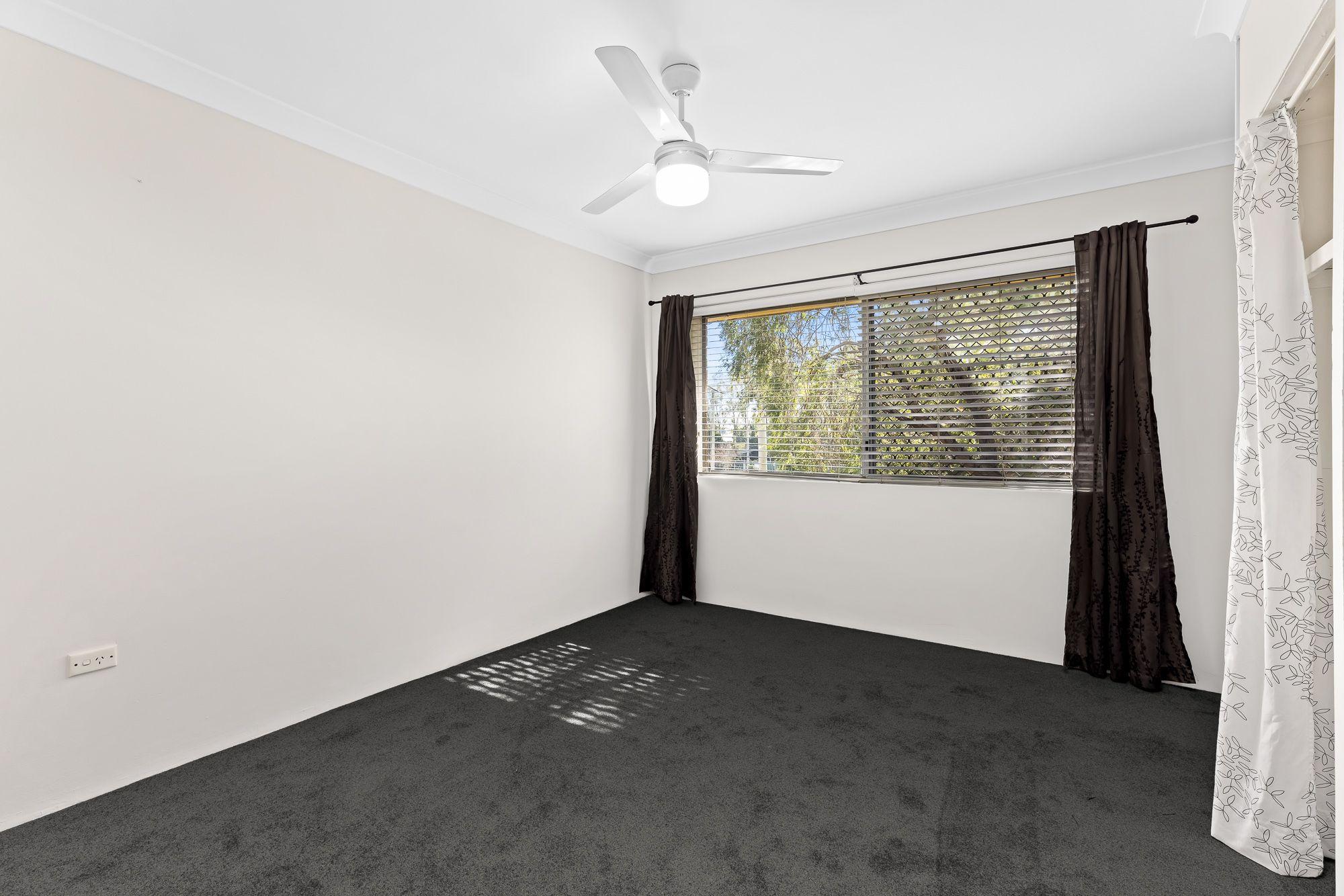 A rare find - 3 bedroom apartment!