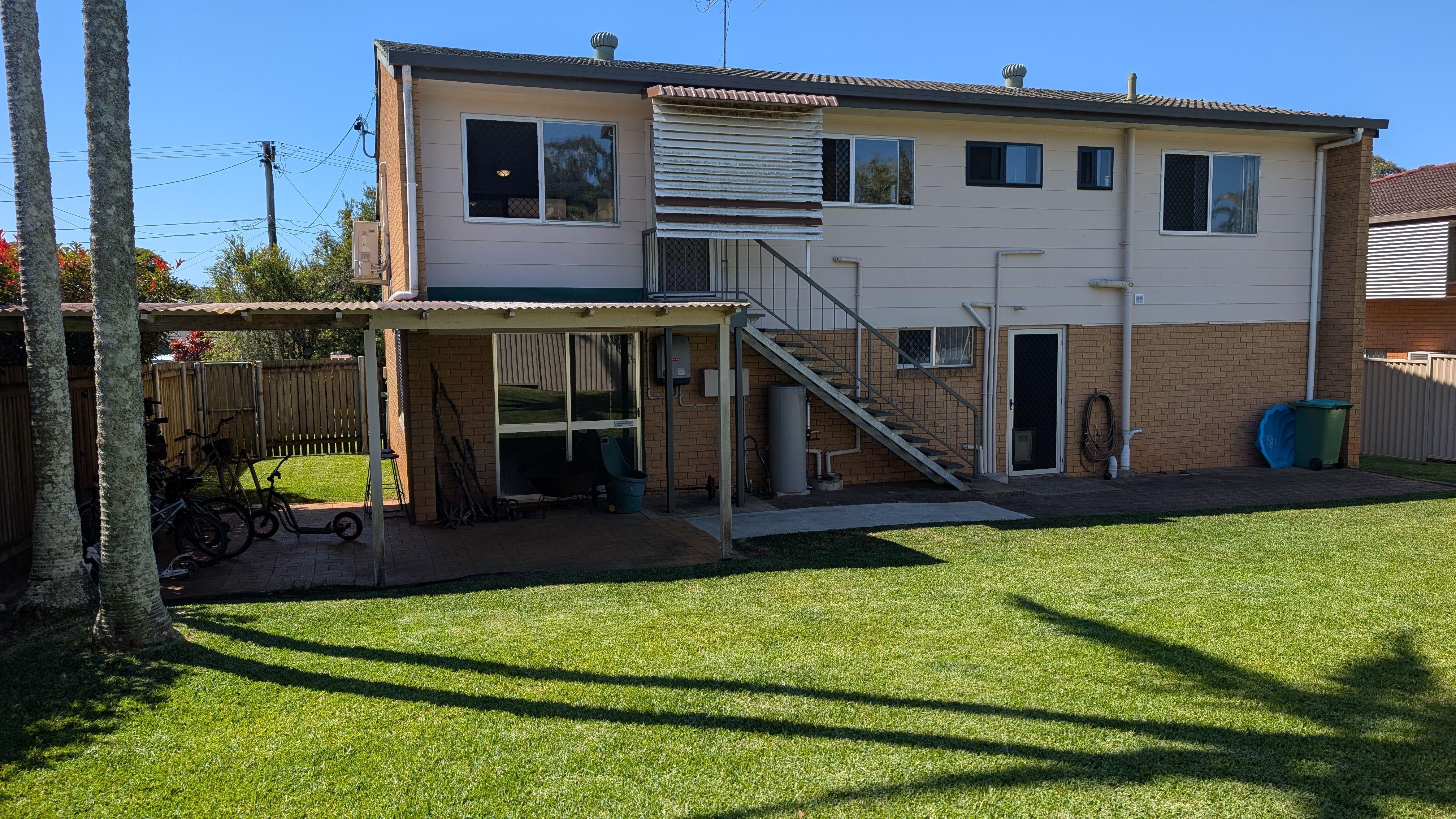 Big, Beautiful & in Birkdale - Spacious Family Home with Dual Living Potential