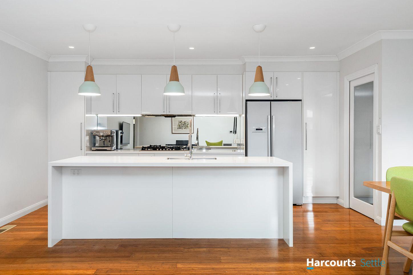 Prop-GPT: House: VIC Chadstone, VIC 3148 Victoria 3148