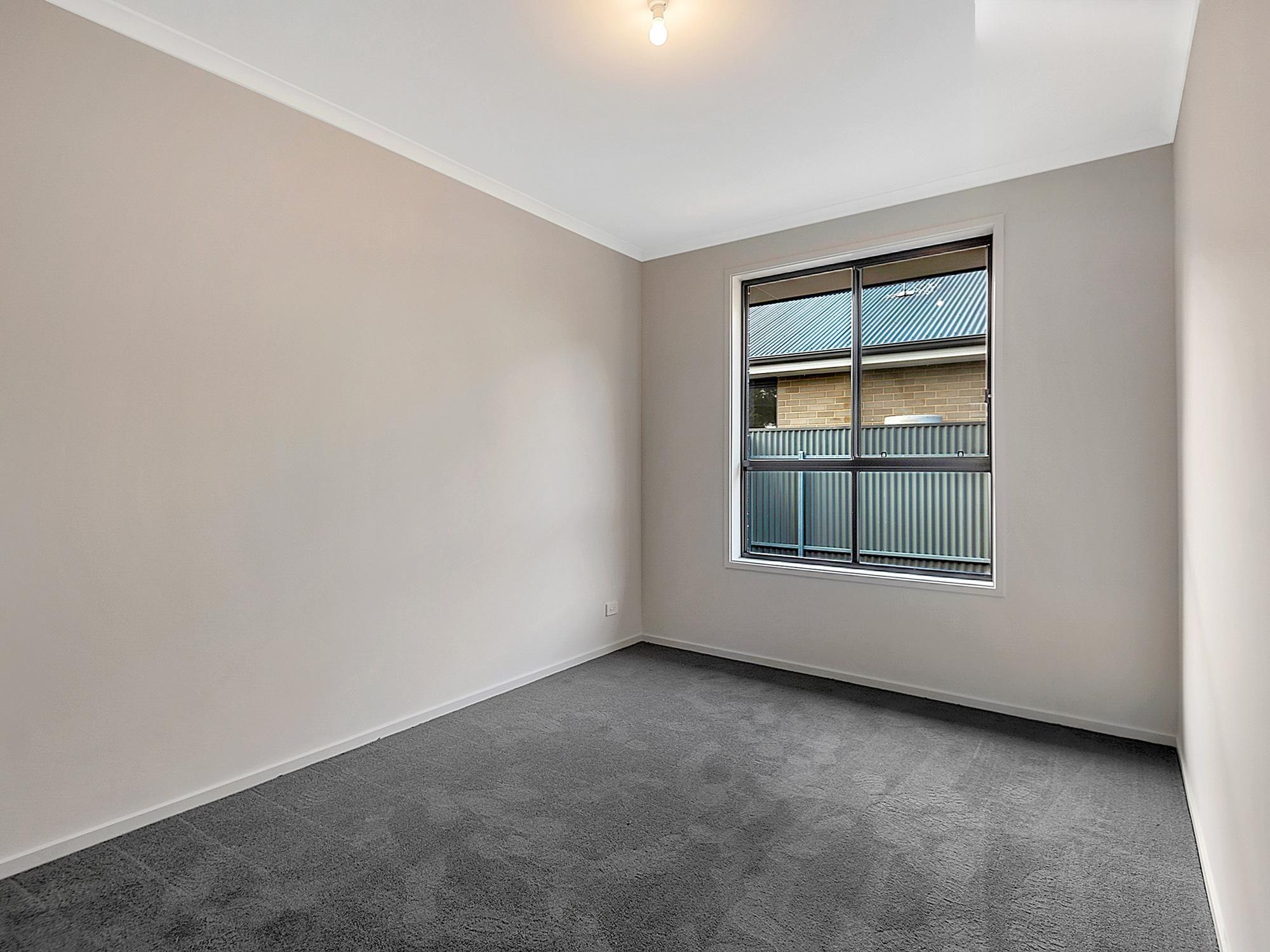 Modern Comfort in a Relaxed Community Setting