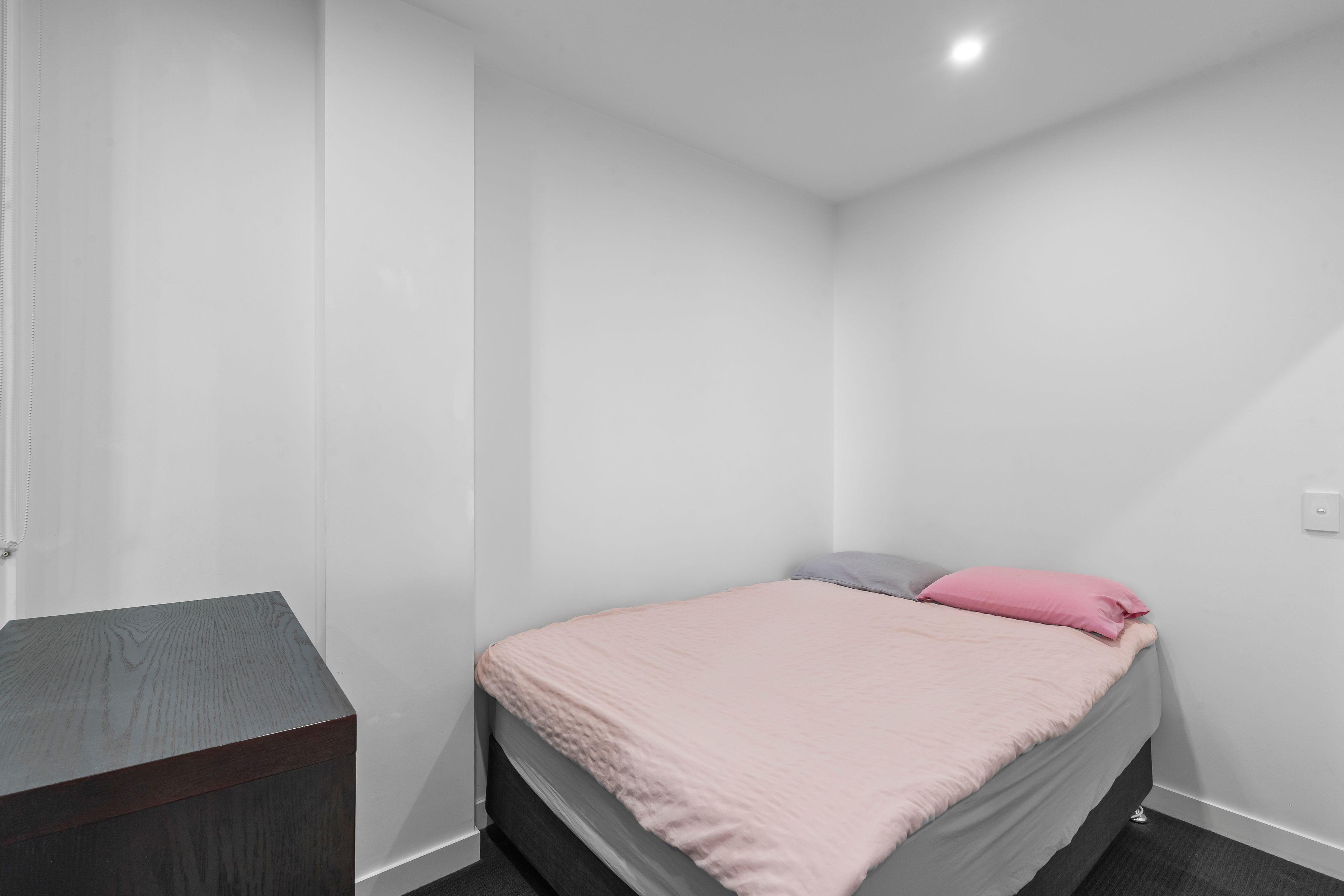 Modern 1-Bedroom in the Heart of the CBD