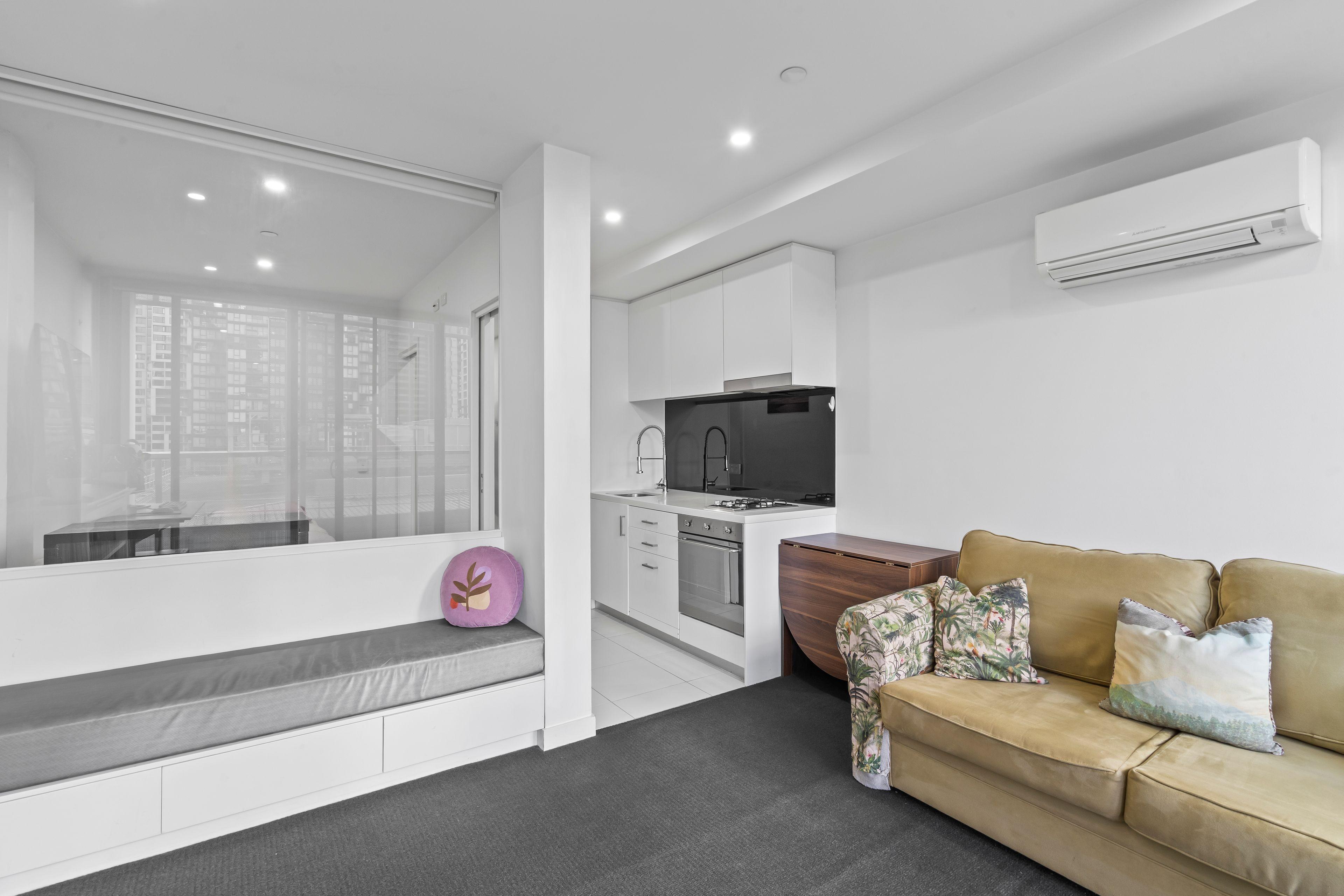 Modern 1-Bedroom in the Heart of the CBD