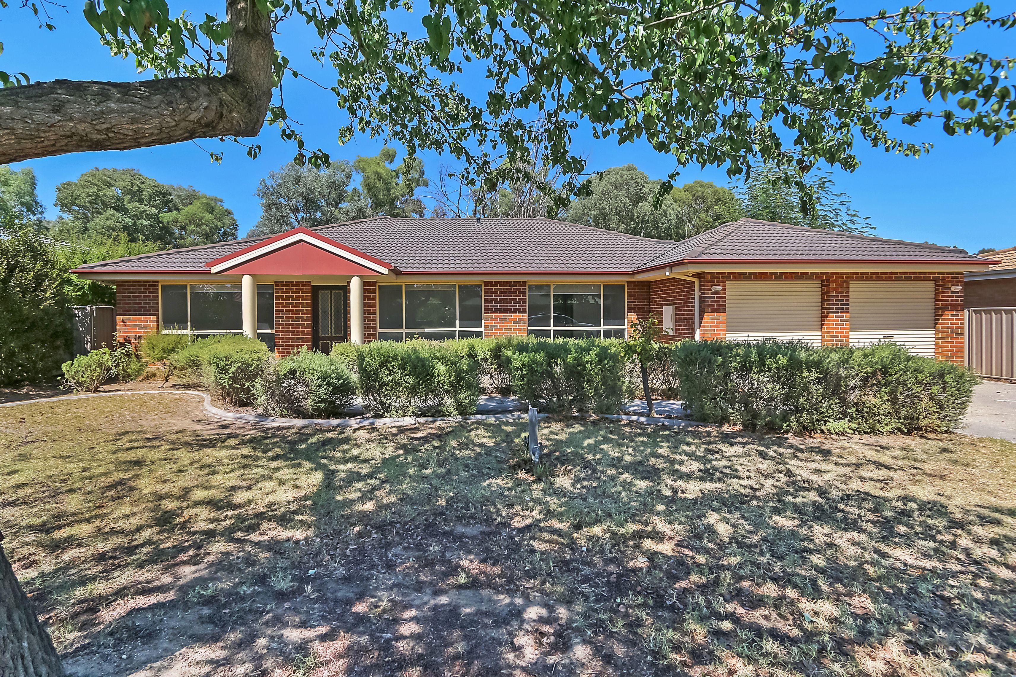 Prop-GPT: House: VIC West Wodonga, VIC 3690 Home For Rent