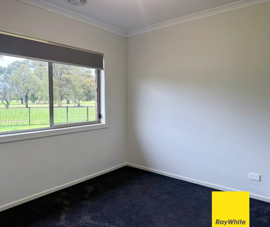 4-Bedroom Family Home Overlooking the Golf Course - Northlinks Estate, Tatura